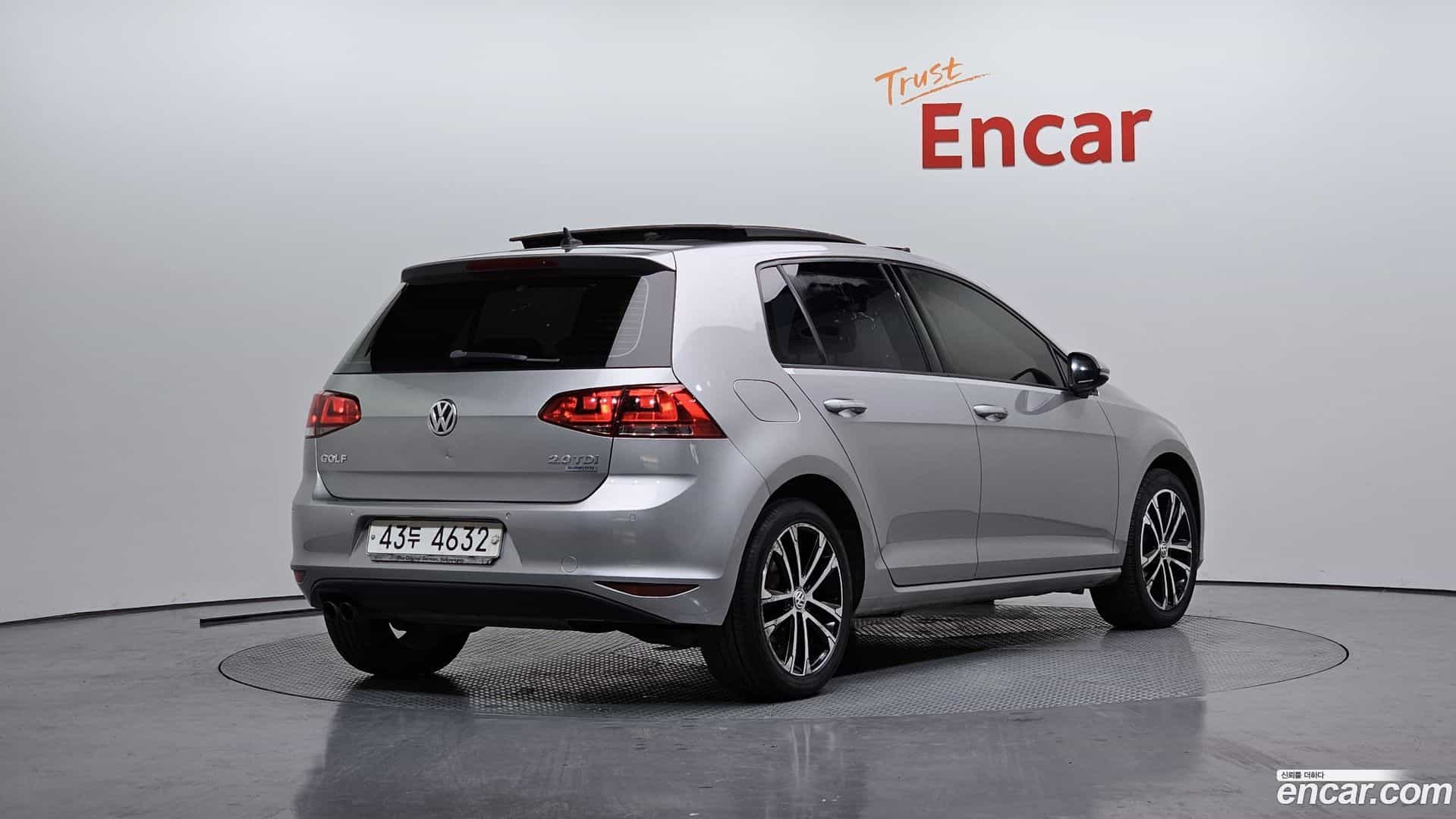 Golf Volkswagen 2014.4-OUTER-002