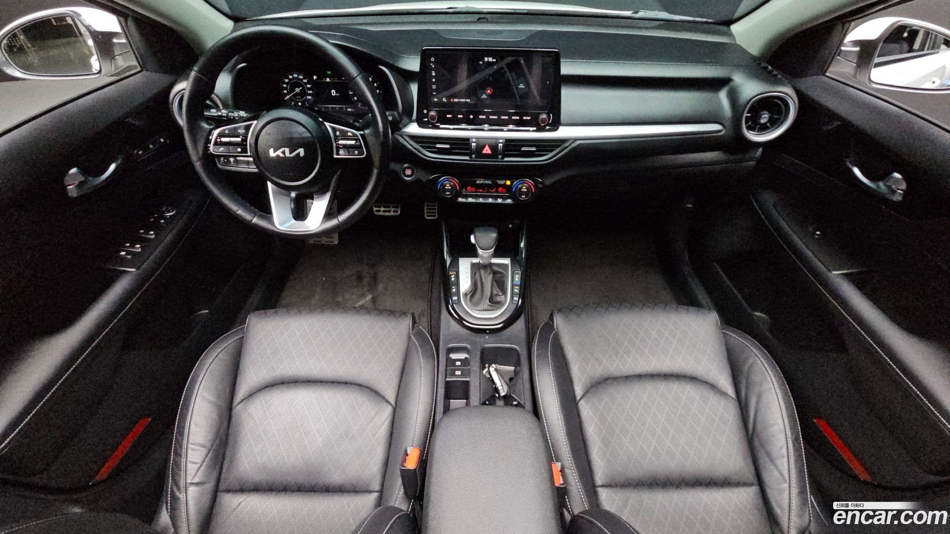 Main__Slider__Photo:K3 Kia 2023.3-6