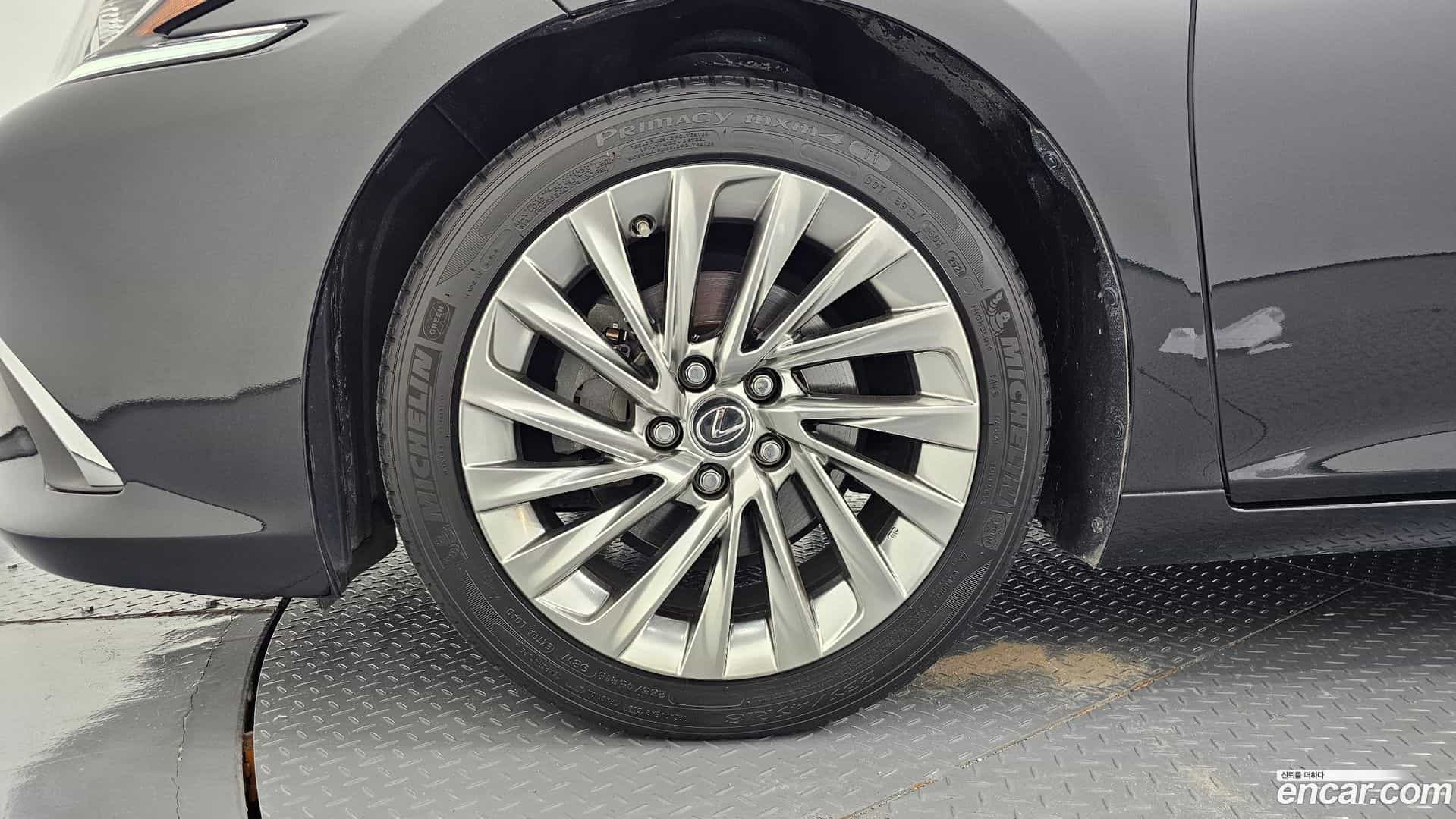 ES Lexus 2020.7-OUTER-005