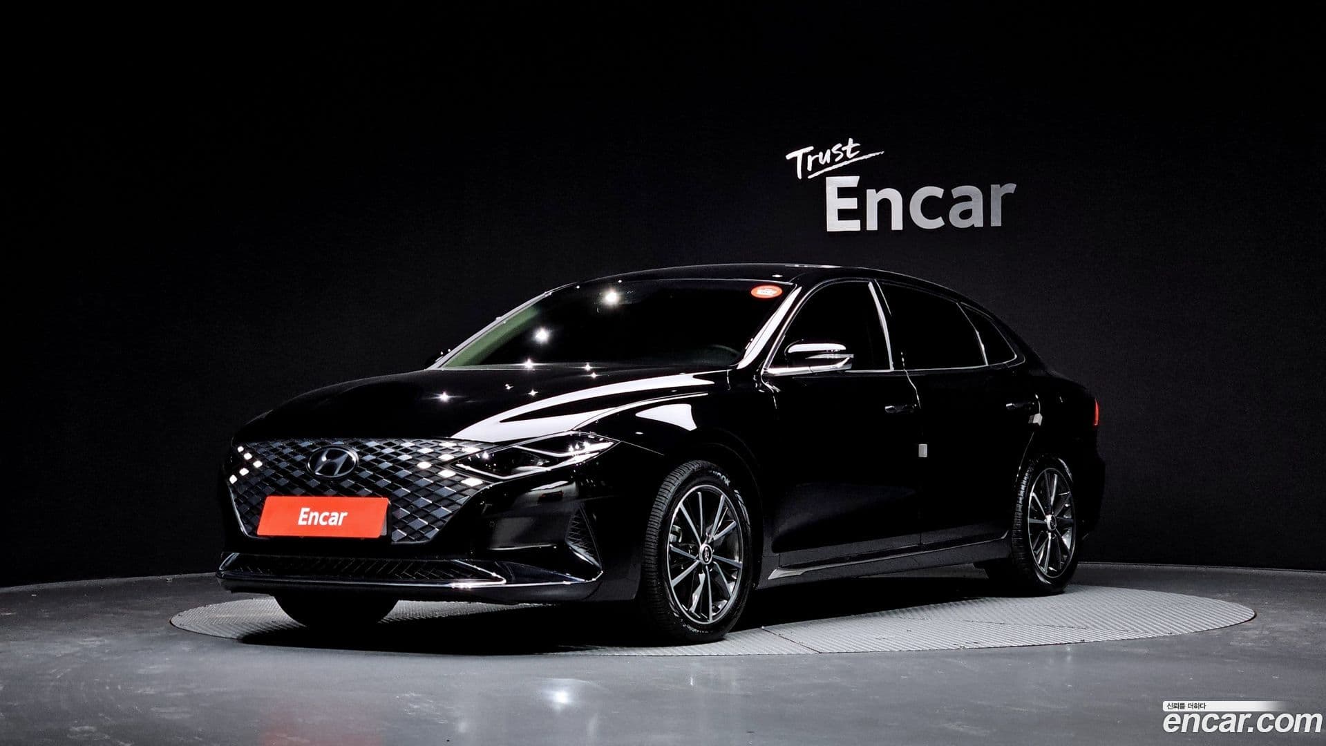 Main__Slider__Photo:Grandeur Hyundai 2022.3-0