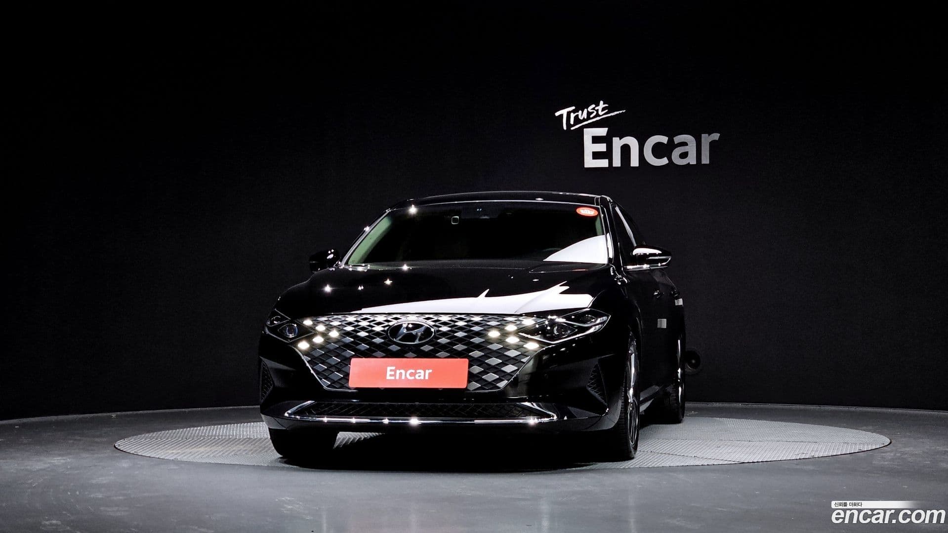 Main__Slider__Photo:Grandeur Hyundai 2022.3-2