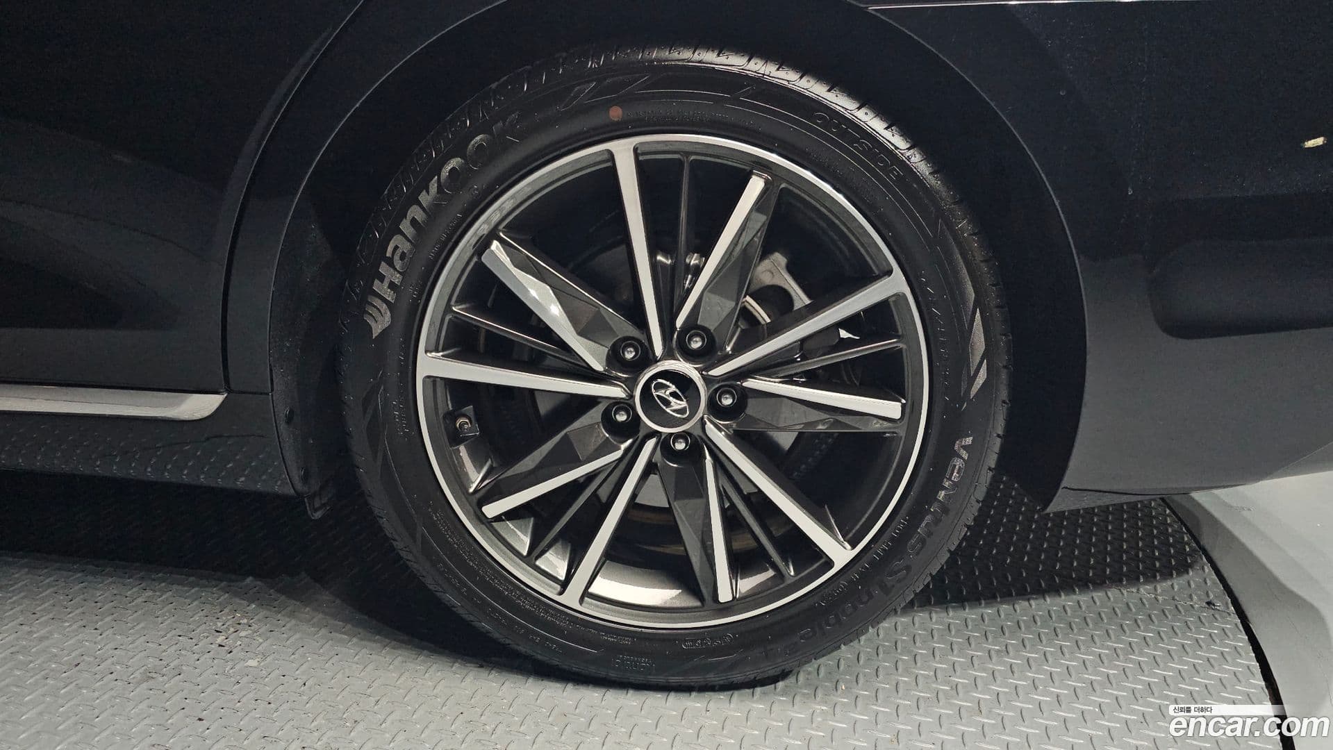 Main__Slider__Photo:Grandeur Hyundai 2022.3-4