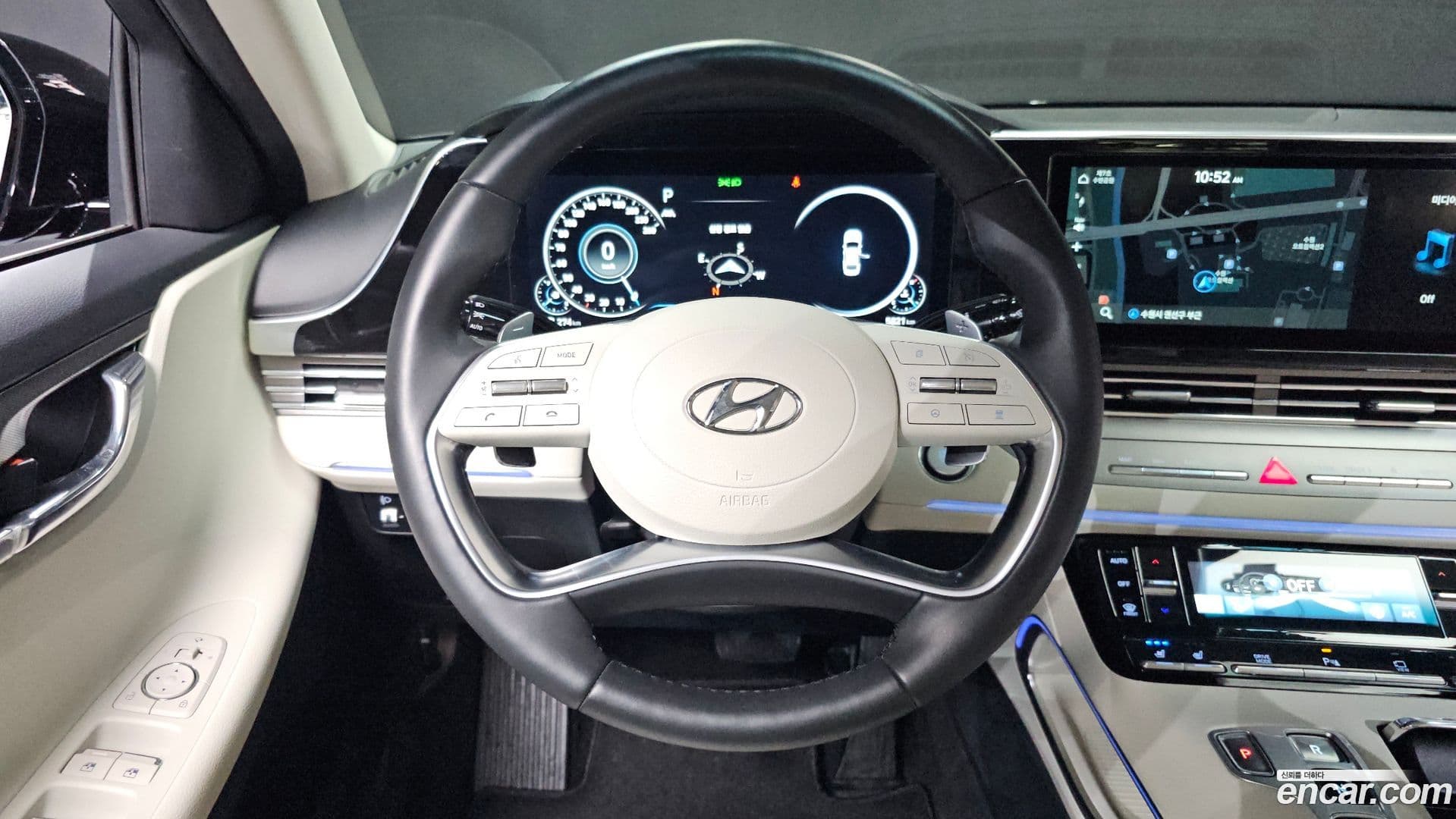 Main__Slider__Photo:Grandeur Hyundai 2022.3-12