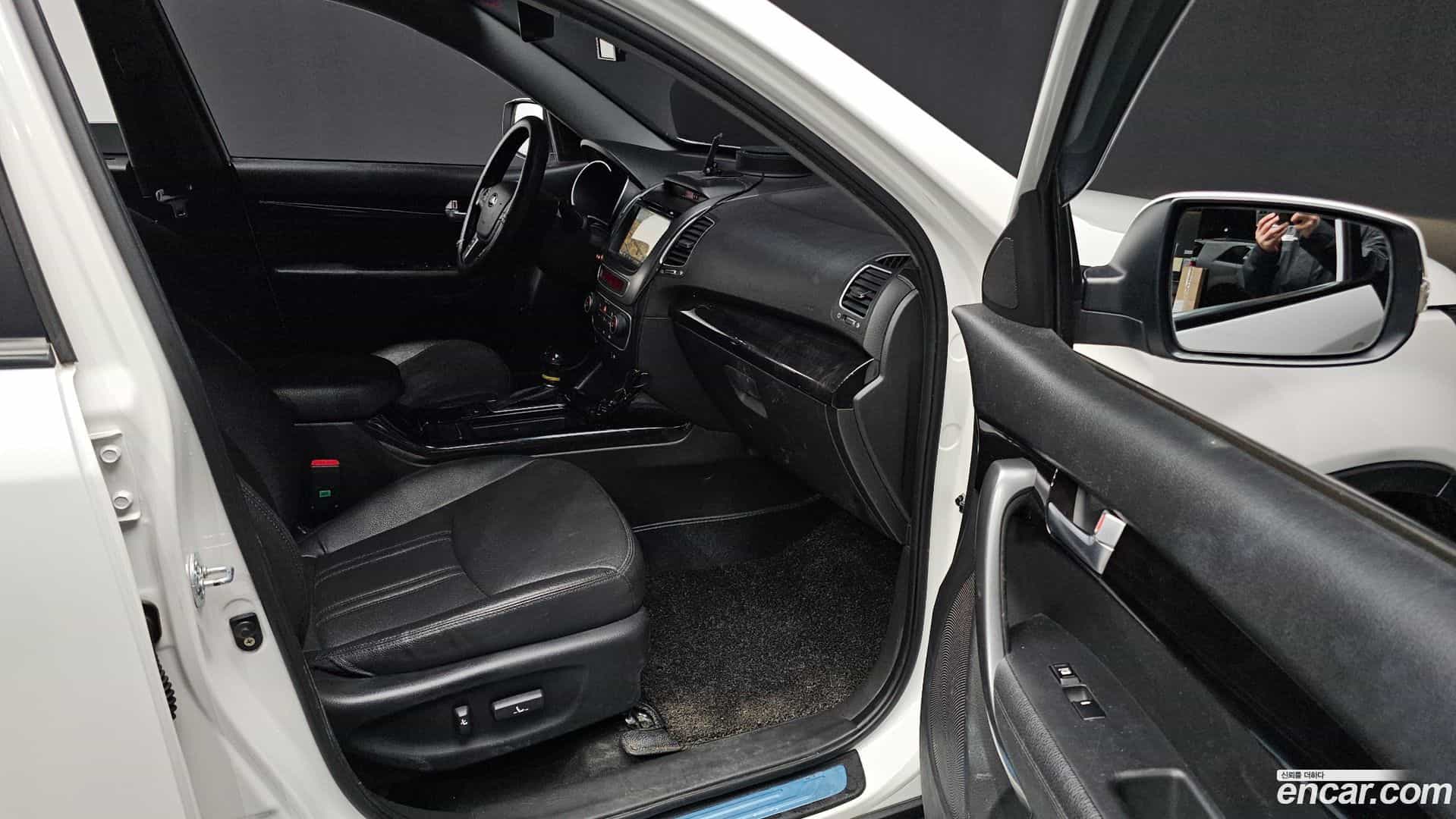 Sorento Kia 2013.5-INNER-010