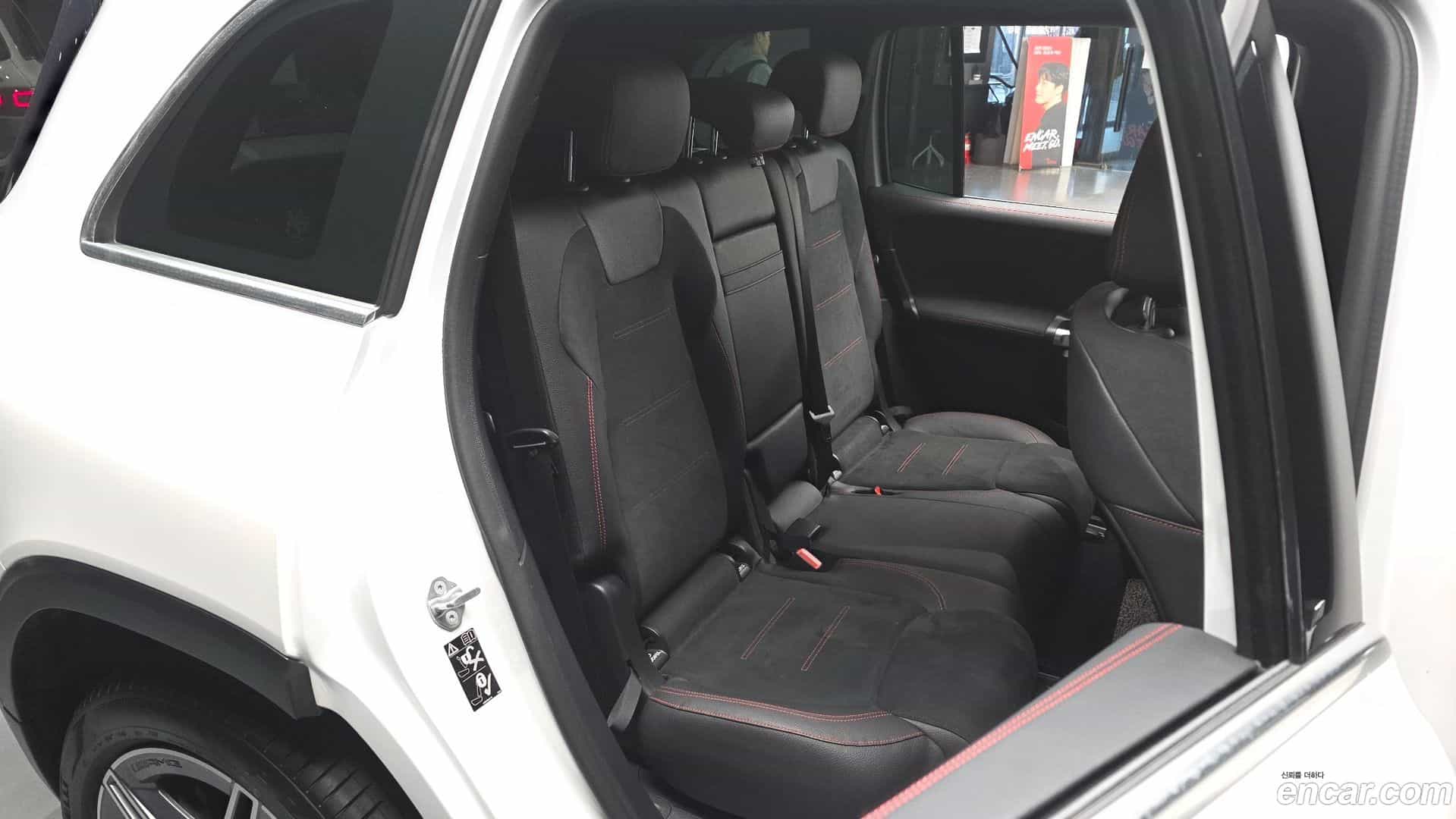 GLB-Class Mercedes-Benz 2022.5-OPTION-015