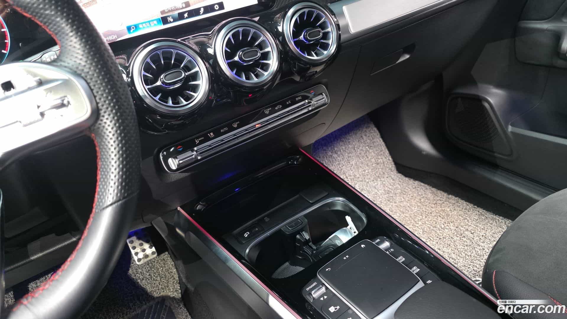 GLB-Class Mercedes-Benz 2022.5-OPTION-021