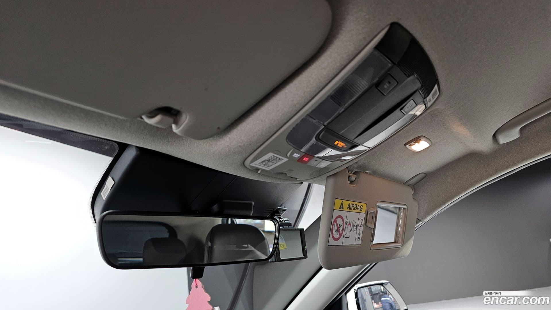 Main__Slider__Photo:Niro Kia 2022.10-18