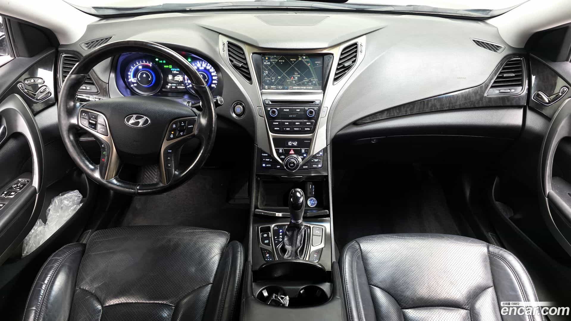 Grandeur Hyundai 2015.0-INNER-007