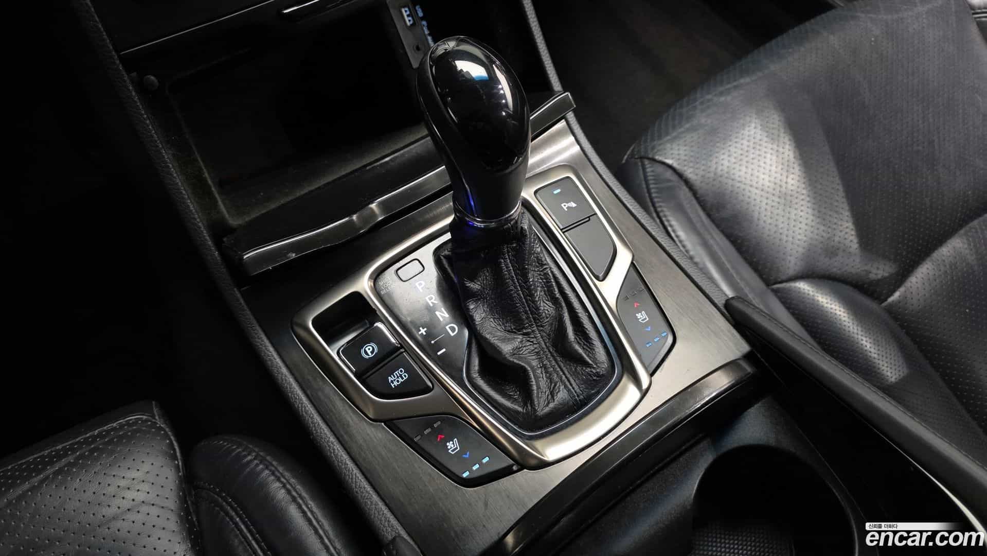 Grandeur Hyundai 2015.0-INNER-009