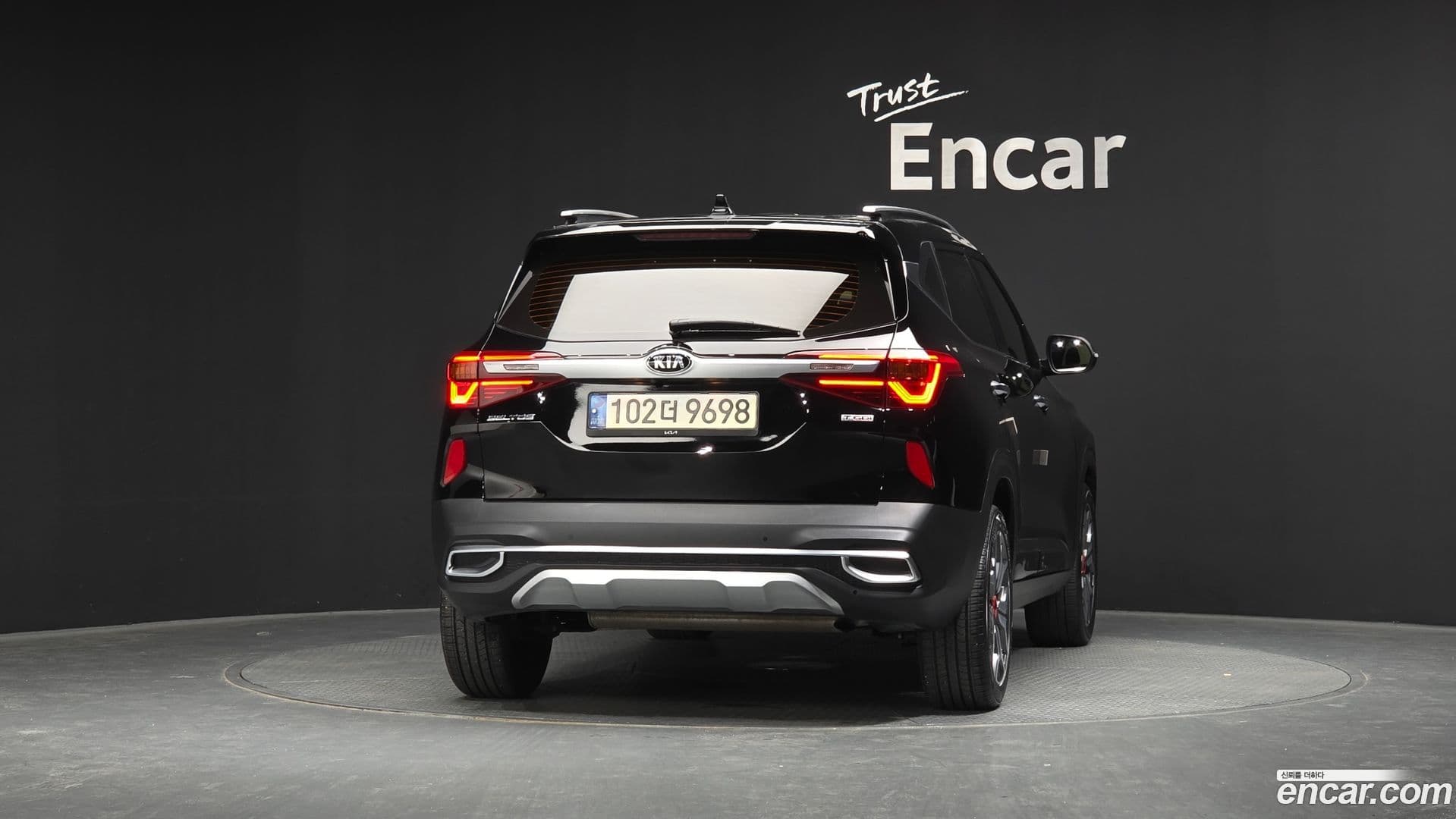 Main__Slider__Photo:Seltos Kia 2021.5-3