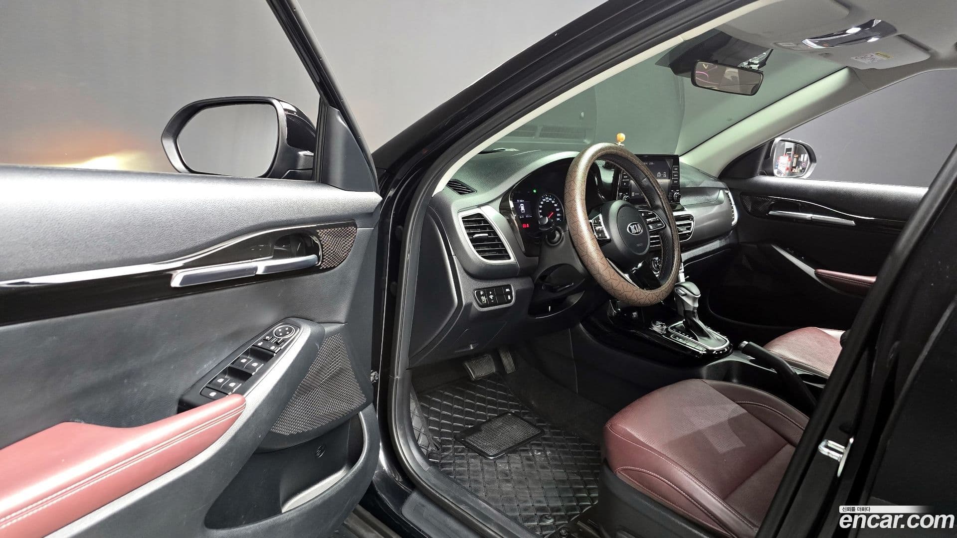 Main__Slider__Photo:Seltos Kia 2021.5-10