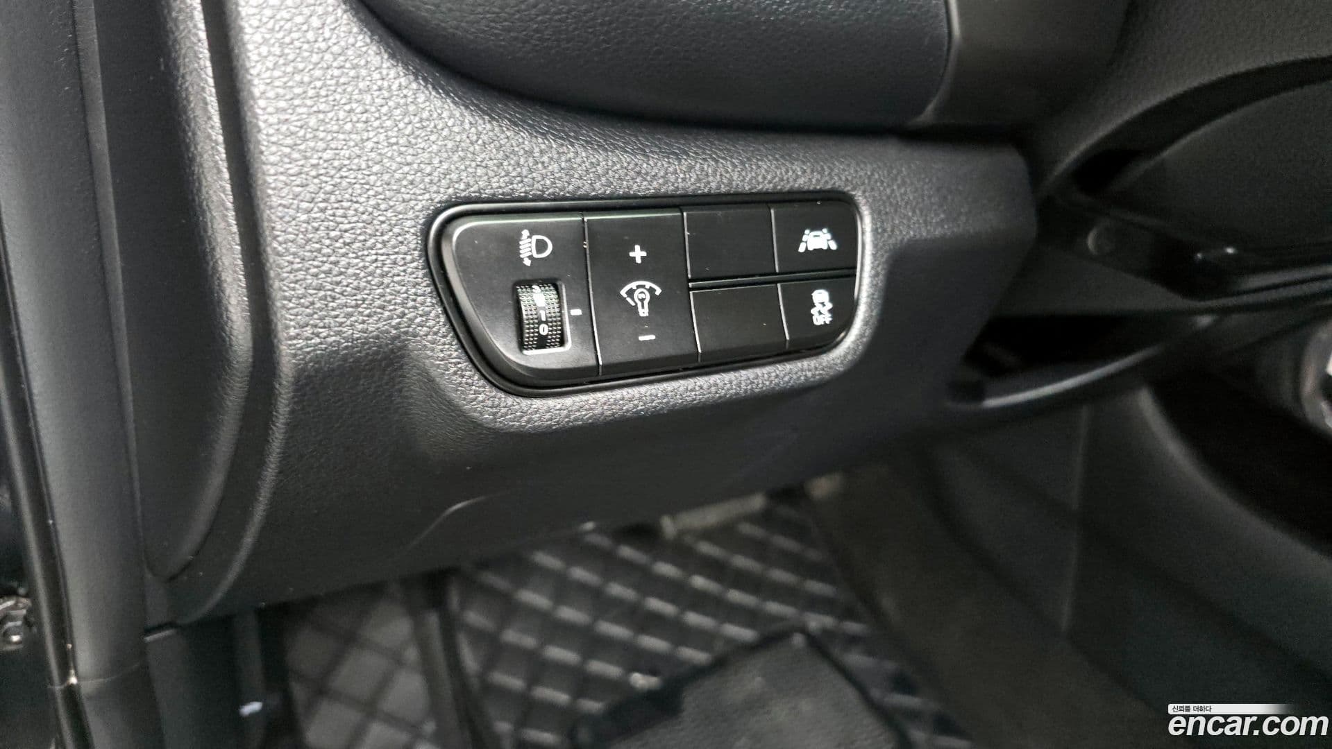 Main__Slider__Photo:Seltos Kia 2021.5-16