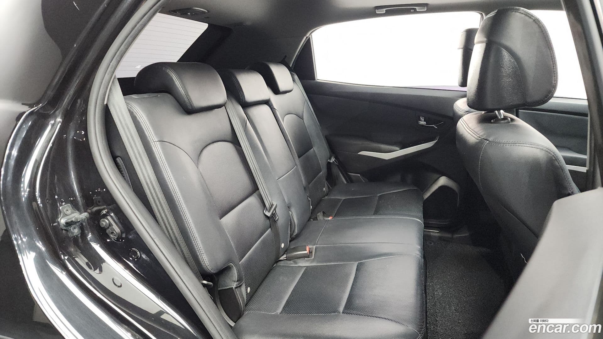 Main__Slider__Photo:KORANDO KG_Mobility_Ssangyong 2014.3-11