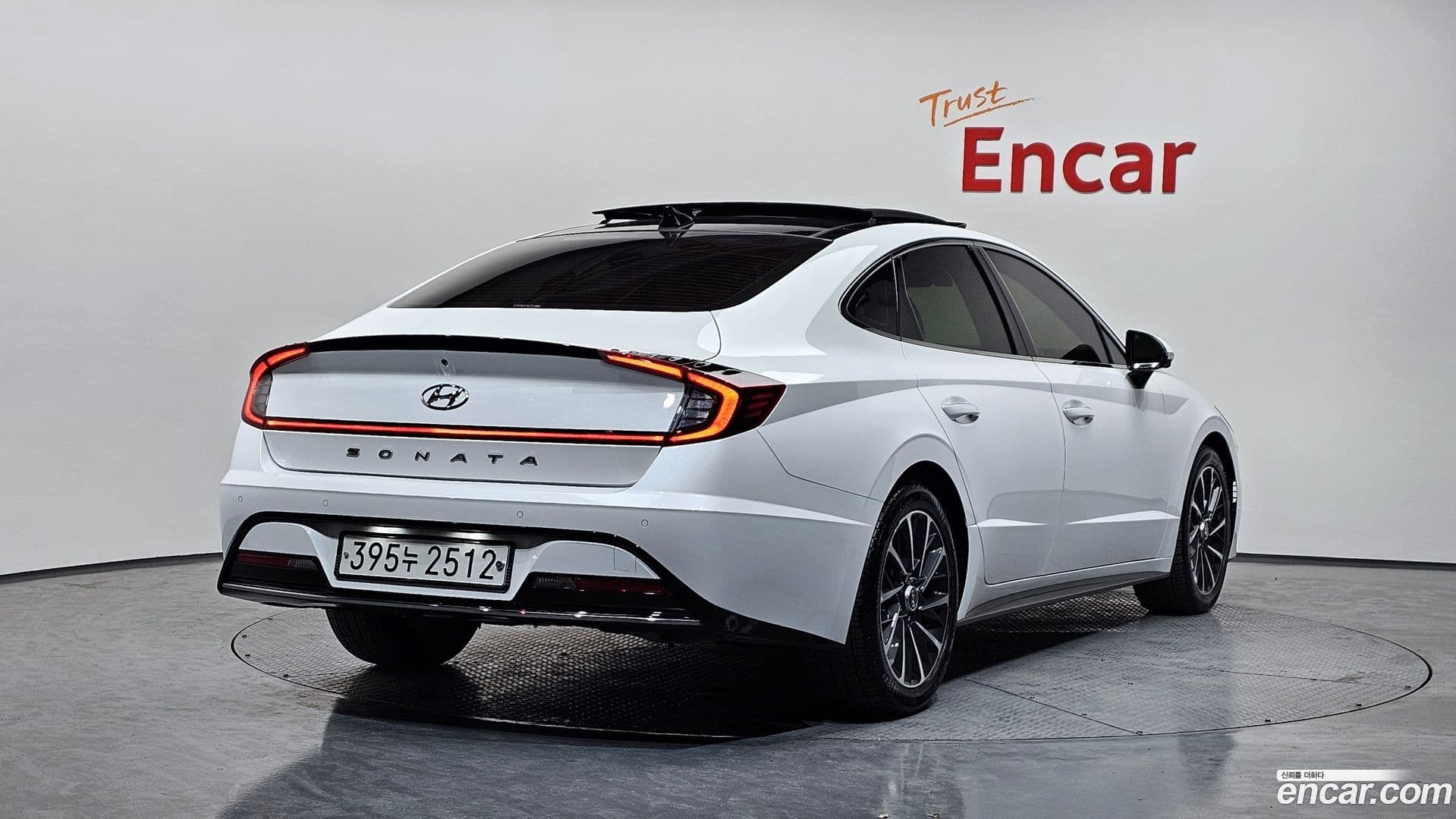 Main__Slider__Photo:Sonata Hyundai 2020.4-1