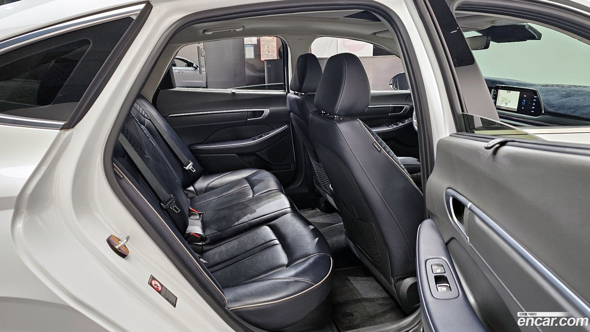 Main__Slider__Photo:Sonata Hyundai 2020.4-11