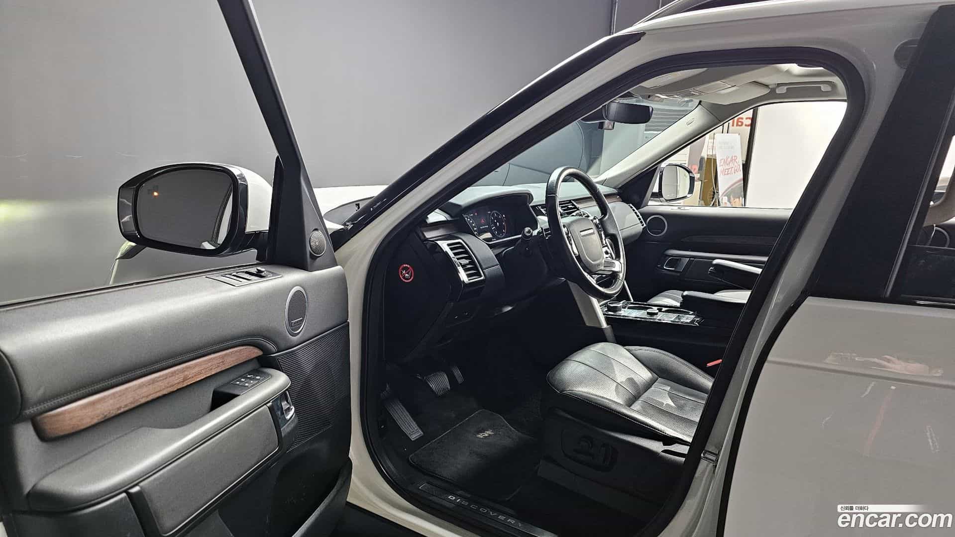 Discovery Land Rover 2019.11-INNER-010