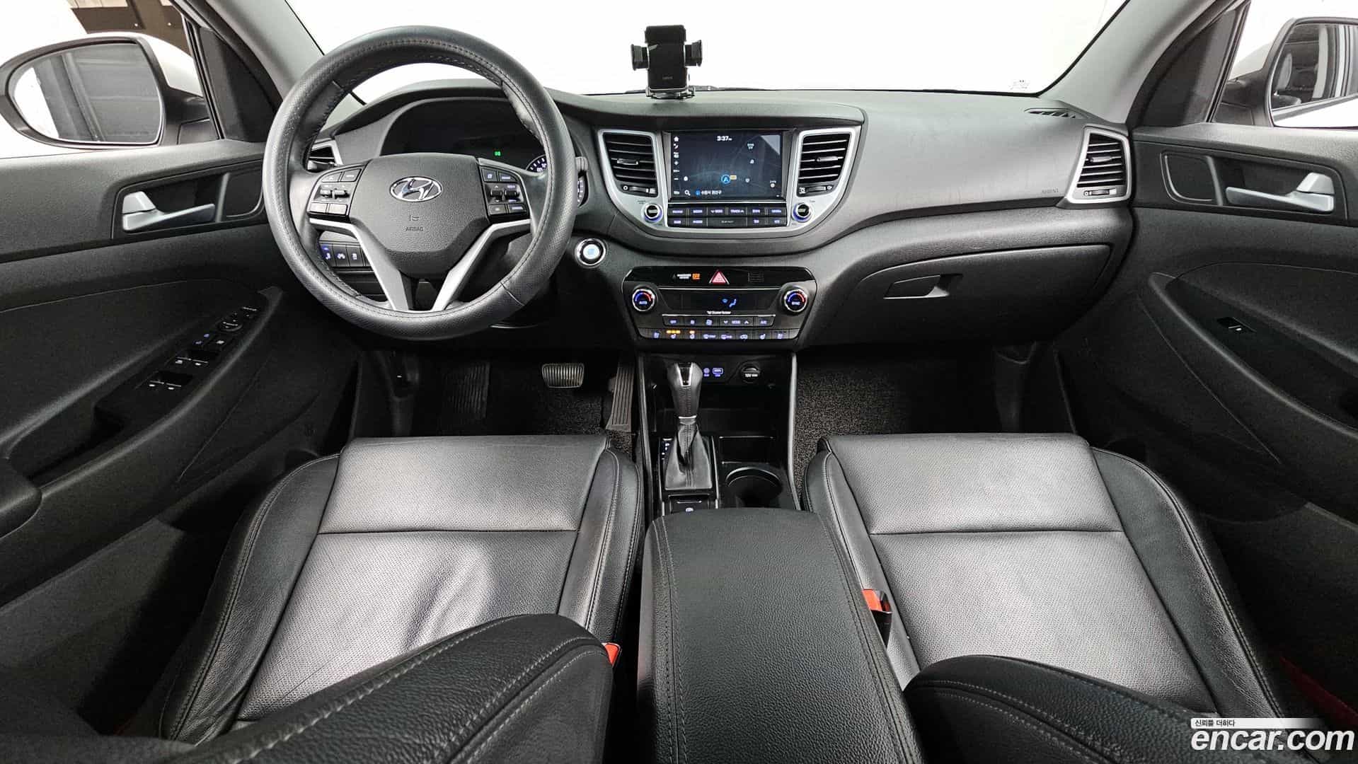 Tucson Hyundai 2017.5-INNER-007