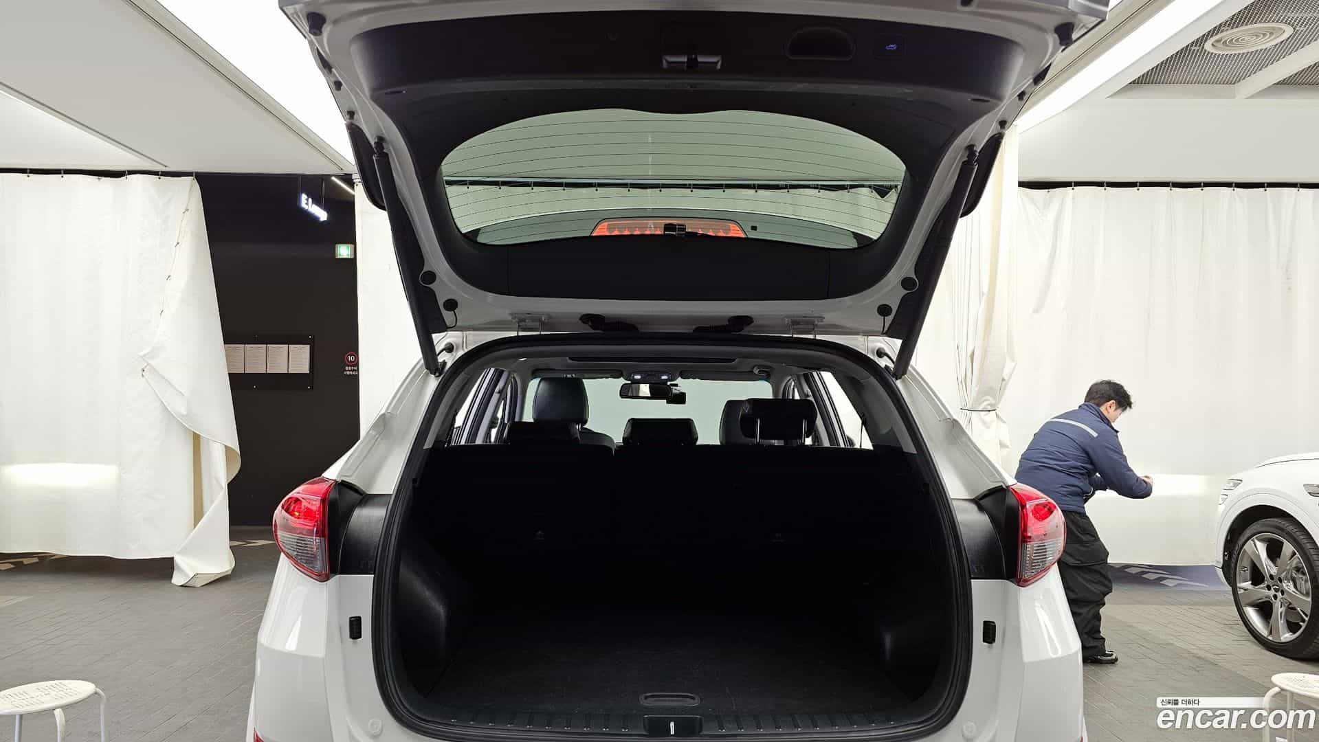 Tucson Hyundai 2017.5-OPTION-024