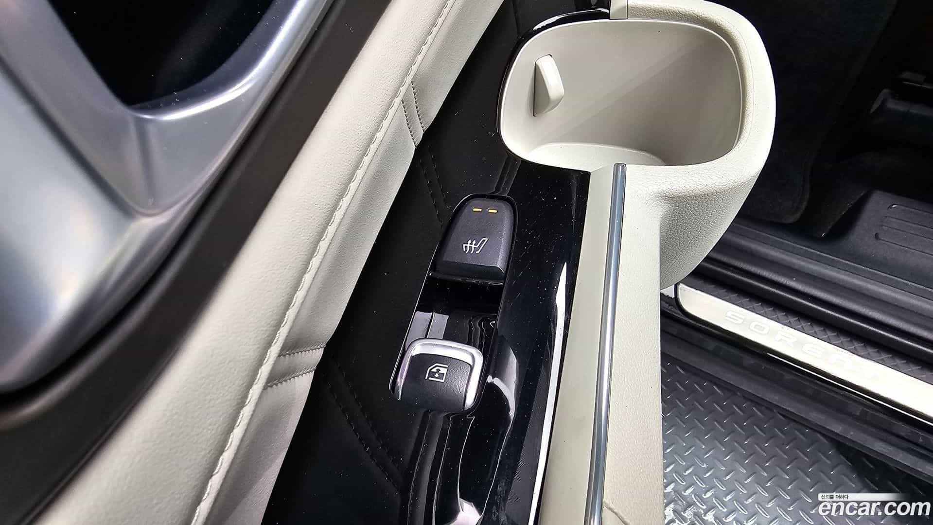 Sorento Kia 2023.2-OPTION-021