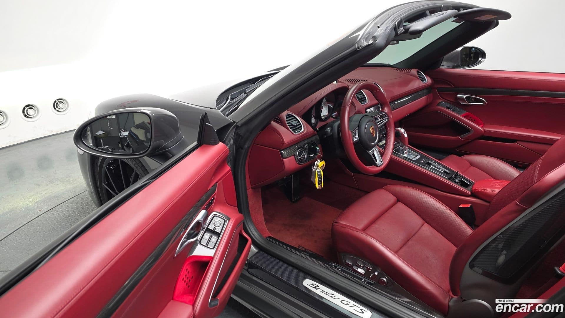 Main__Slider__Photo:718 Porsche 2019.5-10