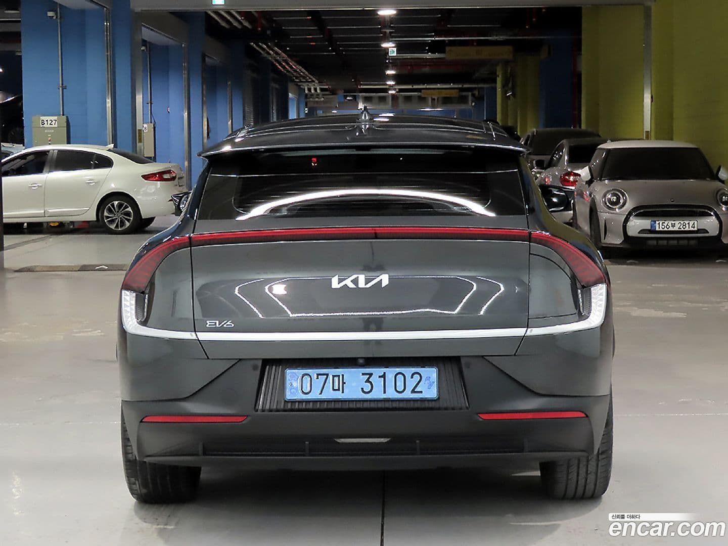 Main__Slider__Photo:EV6 Kia 2021.10-2