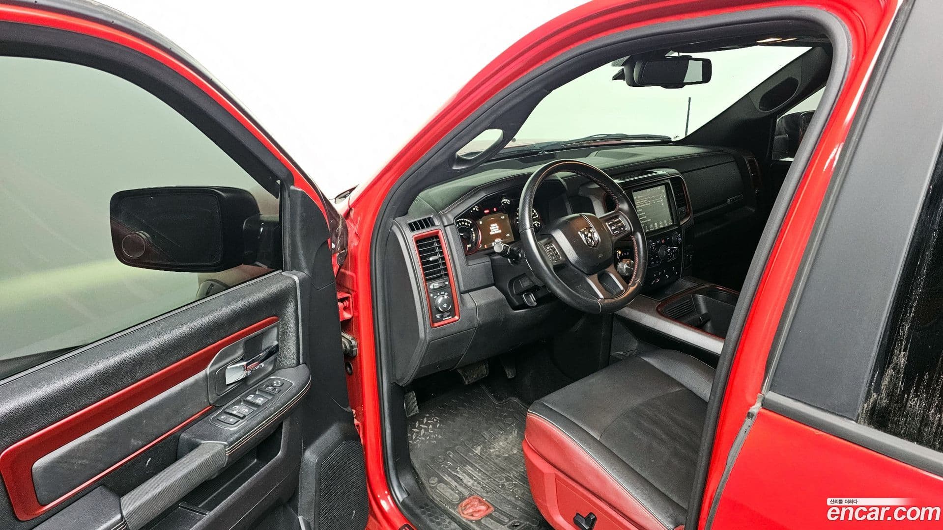 Main__Slider__Photo:Ram Pick Up Dodge 2016.11-10