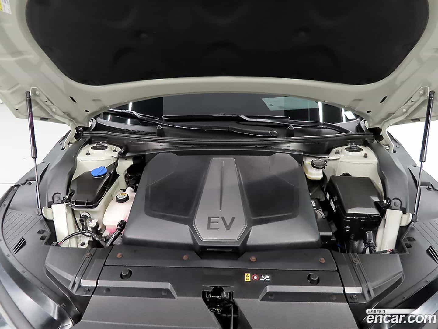 EV6 Kia 2021.10-OPTION-023