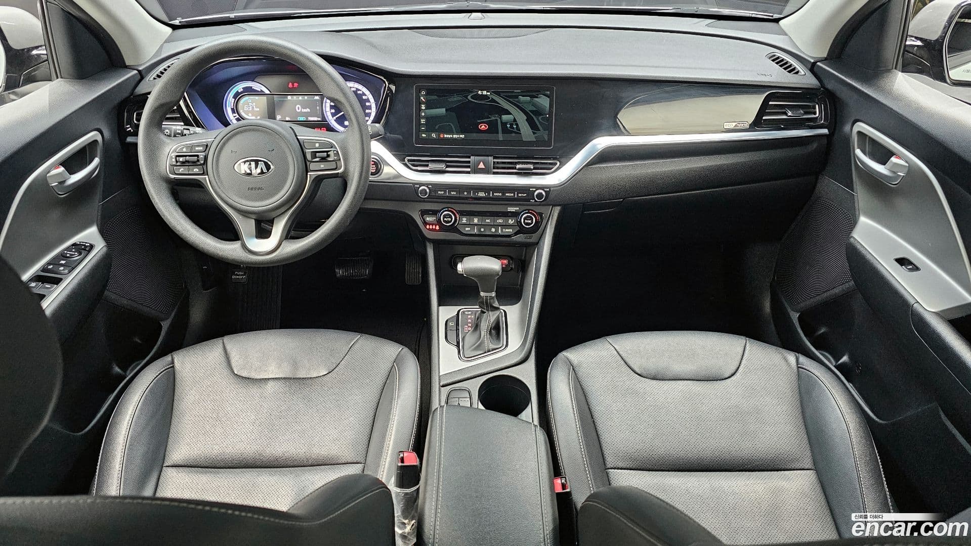 Main__Slider__Photo:Niro Kia 2020.11-6