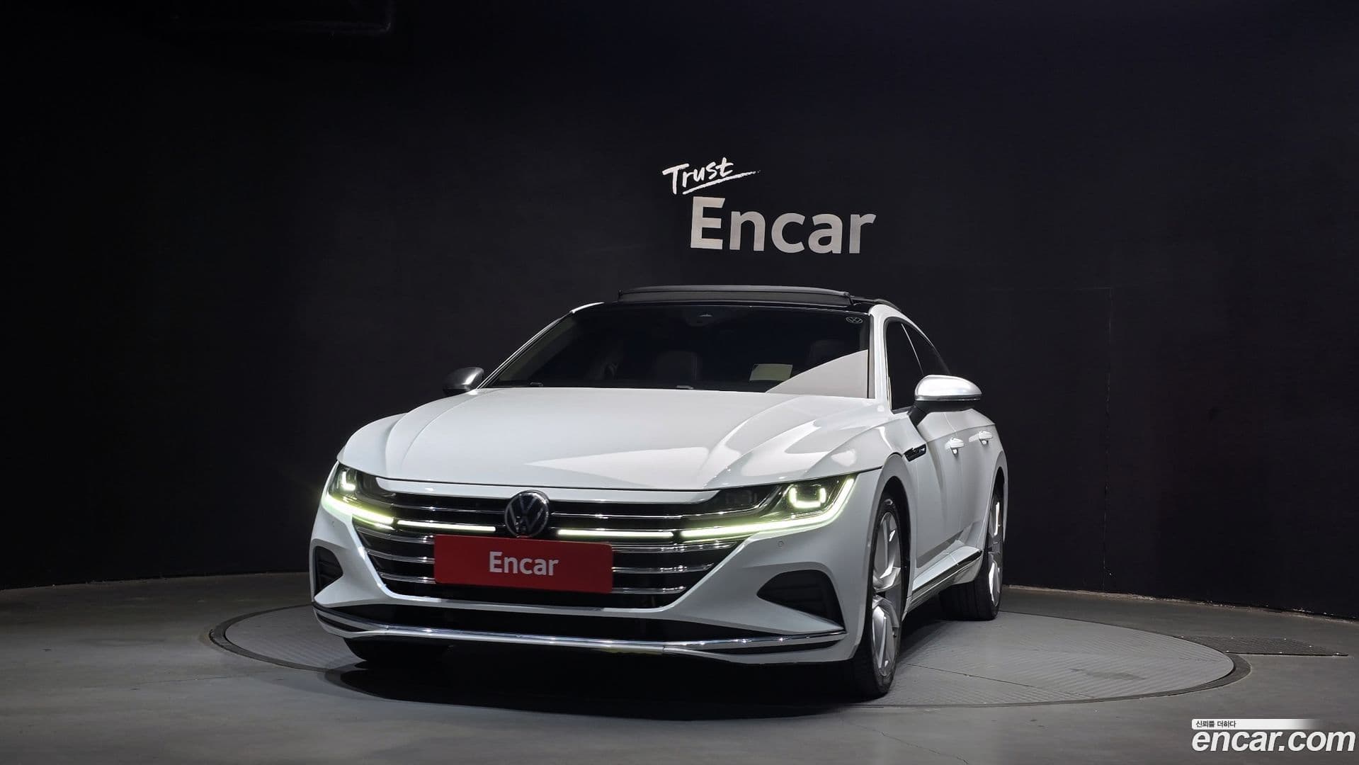 Main__Slider__Photo:Arteon Volkswagen 2022.1-2