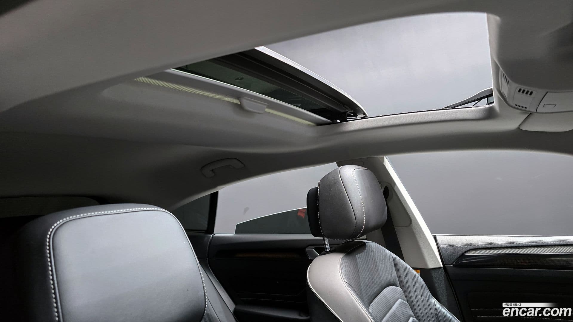 Main__Slider__Photo:Arteon Volkswagen 2022.1-19