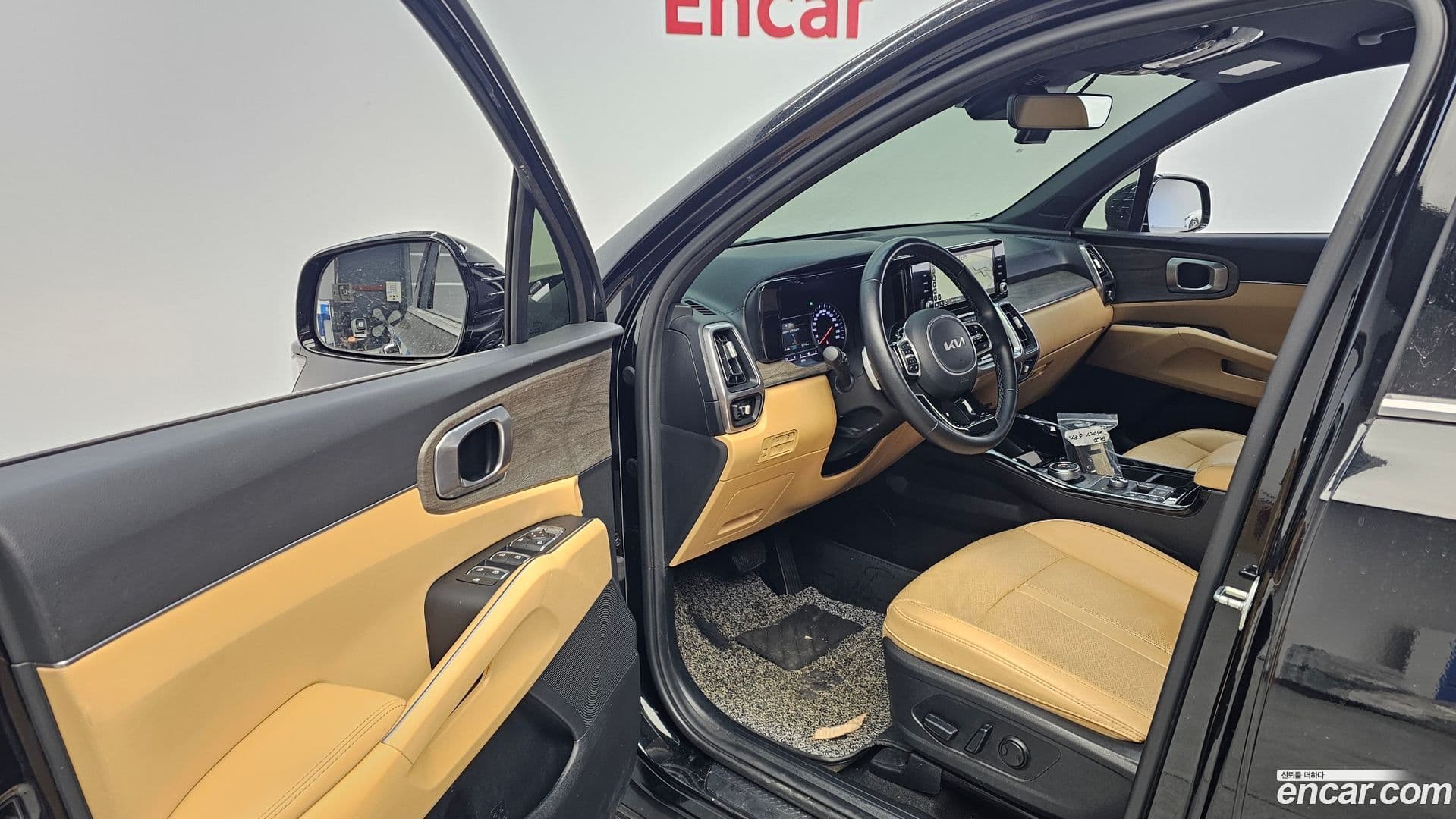 Main__Slider__Photo:Sorento Kia 2021.11-9