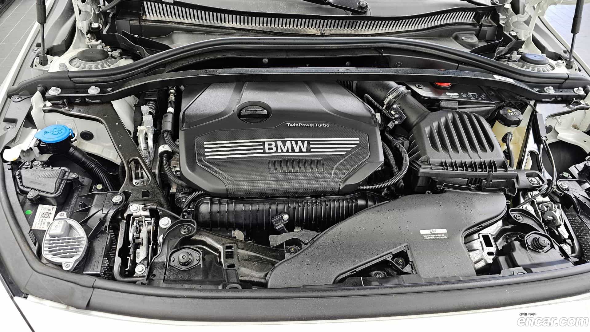 1-Series BMW 2023.8-INNER-006