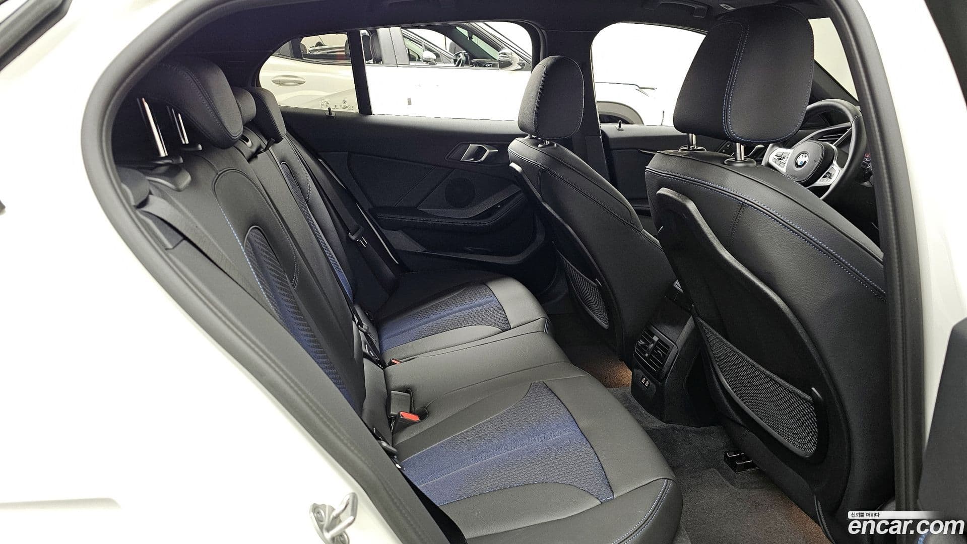 Main__Slider__Photo:1-Series BMW 2023.8-11