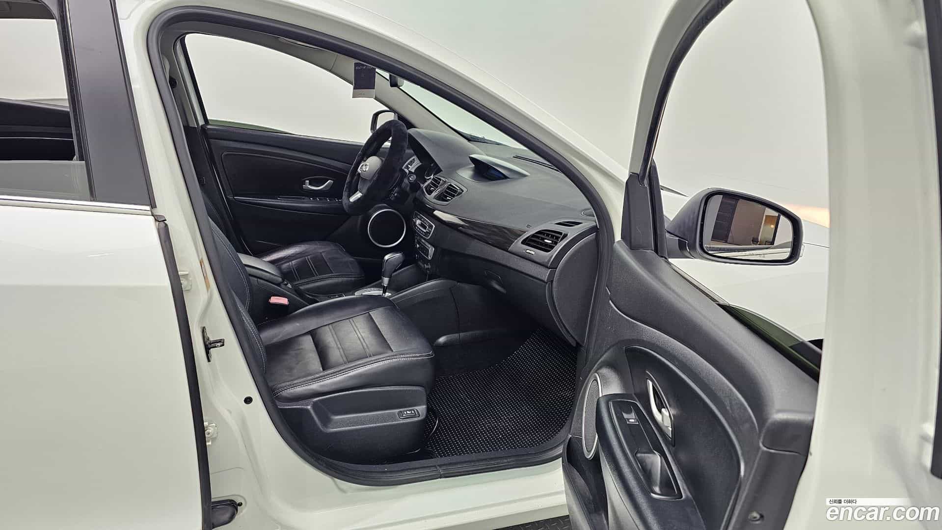 SM3 Renault-KoreaSamsung 2013.2-INNER-010