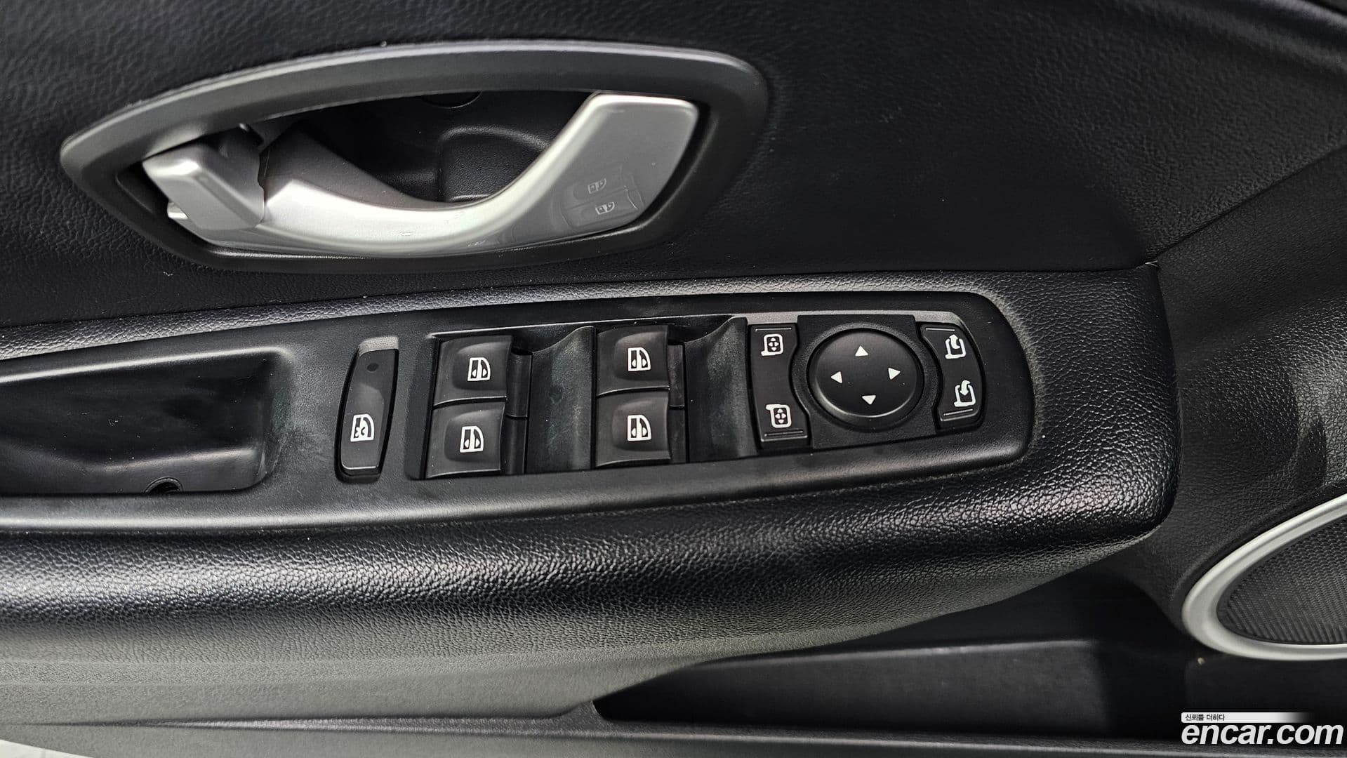 Main__Slider__Photo:SM3 Renault-KoreaSamsung 2013.2-17