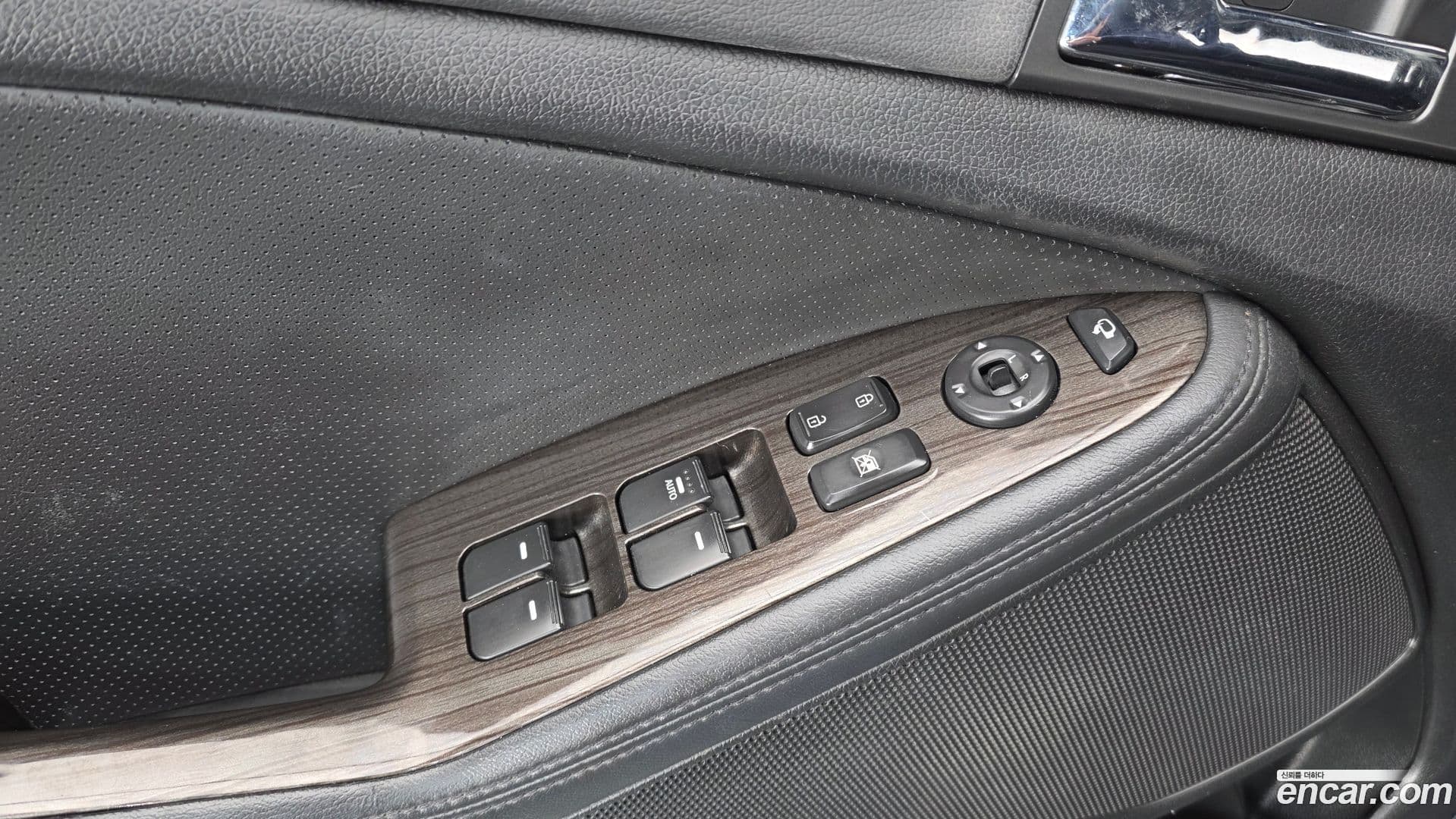 Main__Slider__Photo:K5 Kia 2011.0-17