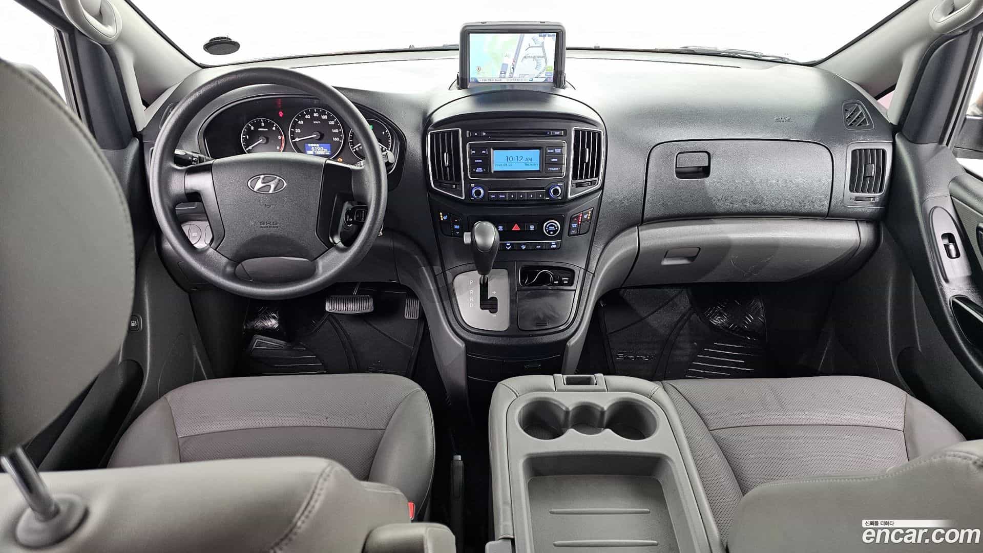 Starex Hyundai 2018.0-INNER-007