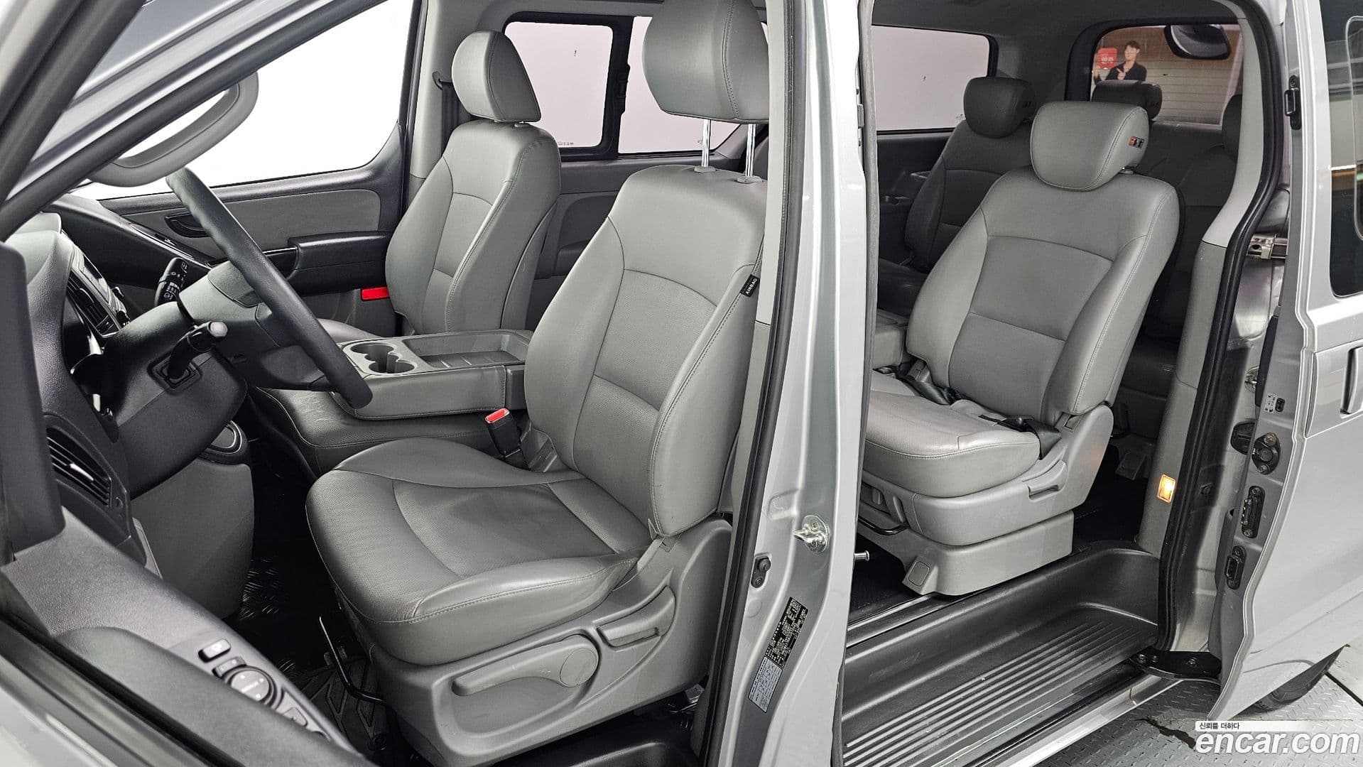 Main__Slider__Photo:Starex Hyundai 2018.0-11