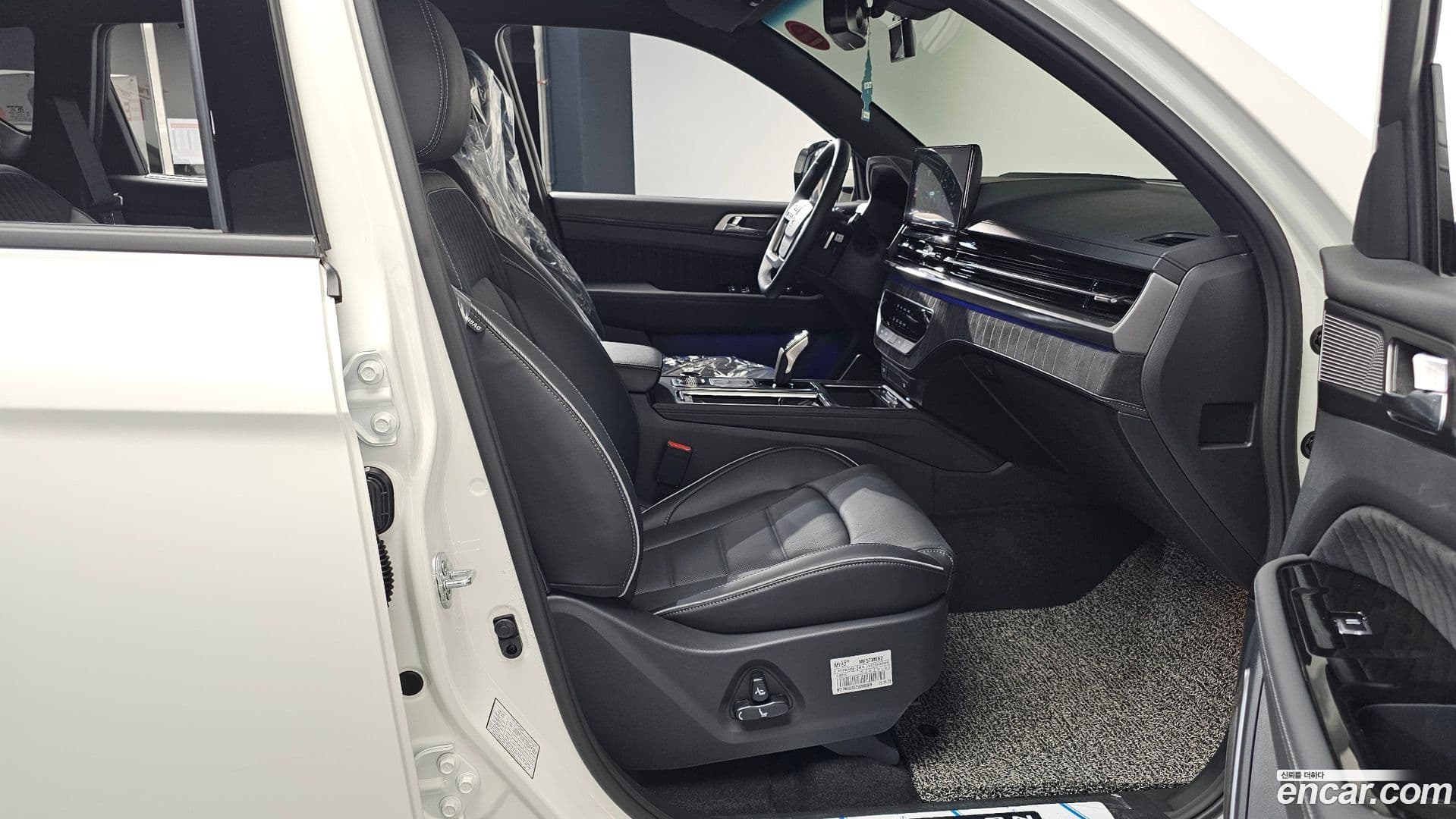 Main__Slider__Photo:Rexton KG_Mobility_Ssangyong 2025.9-10