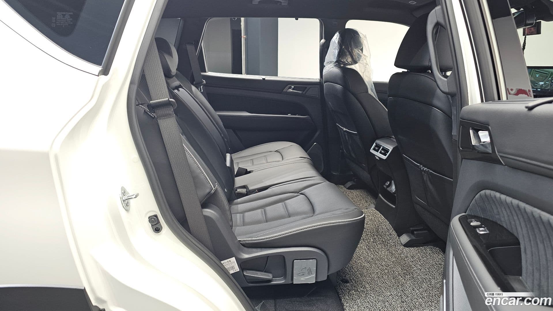 Main__Slider__Photo:Rexton KG_Mobility_Ssangyong 2025.9-11