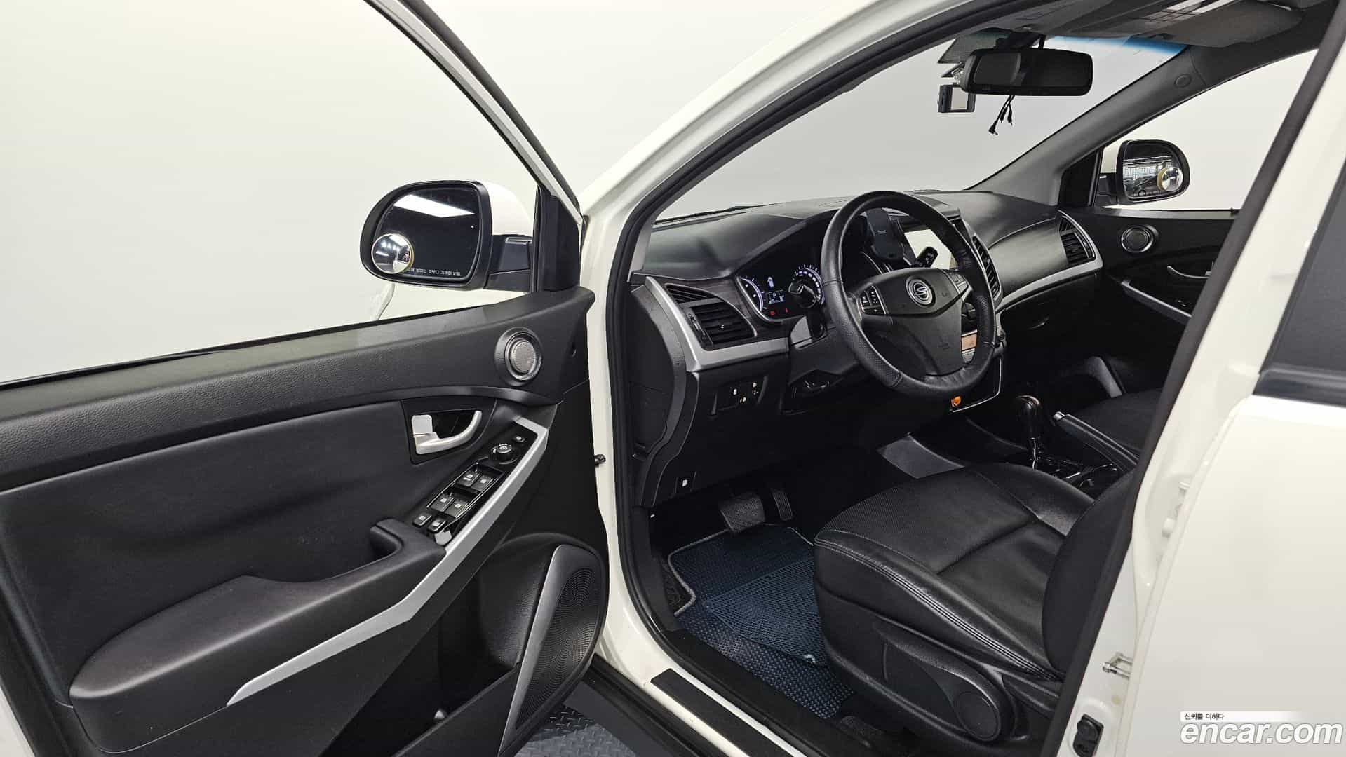 KORANDO KG_Mobility_Ssangyong 2016.1-INNER-010