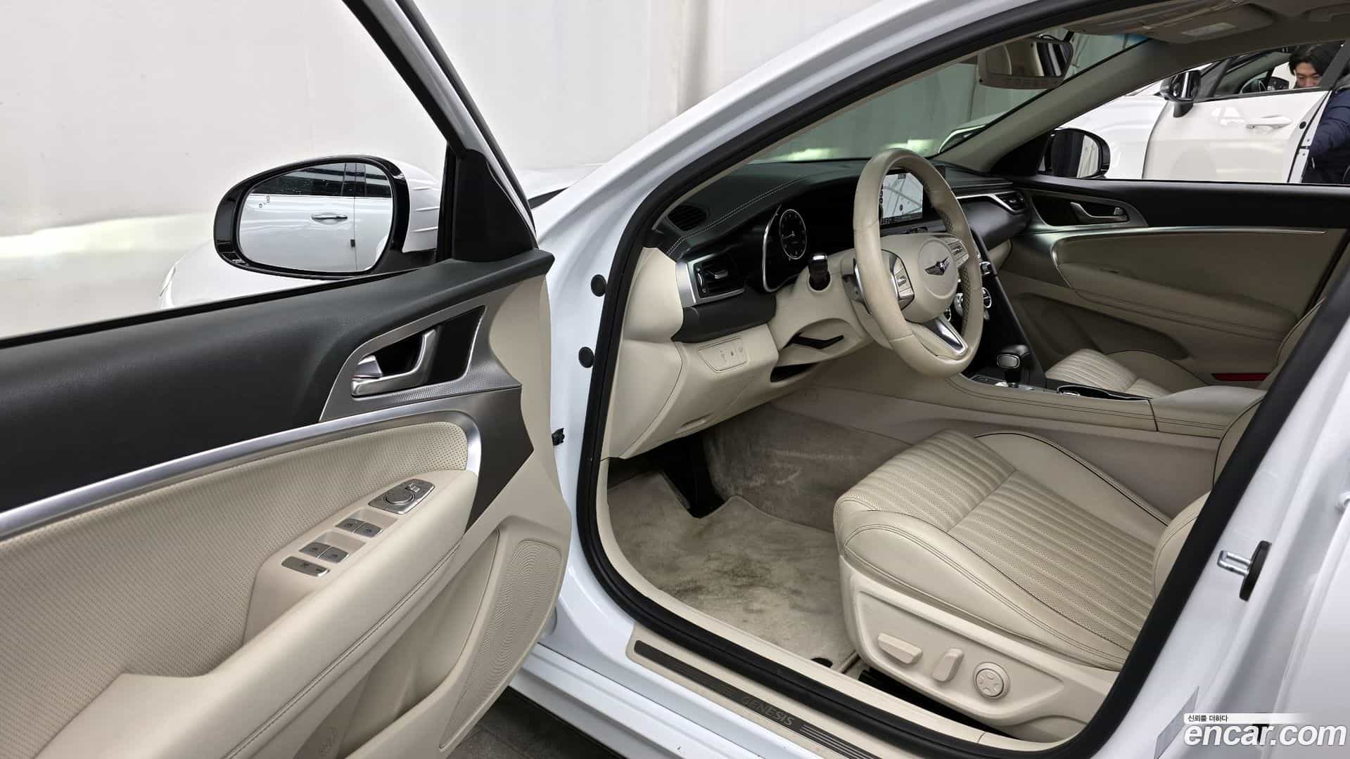 G70 Genesis 2021.2-INNER-010