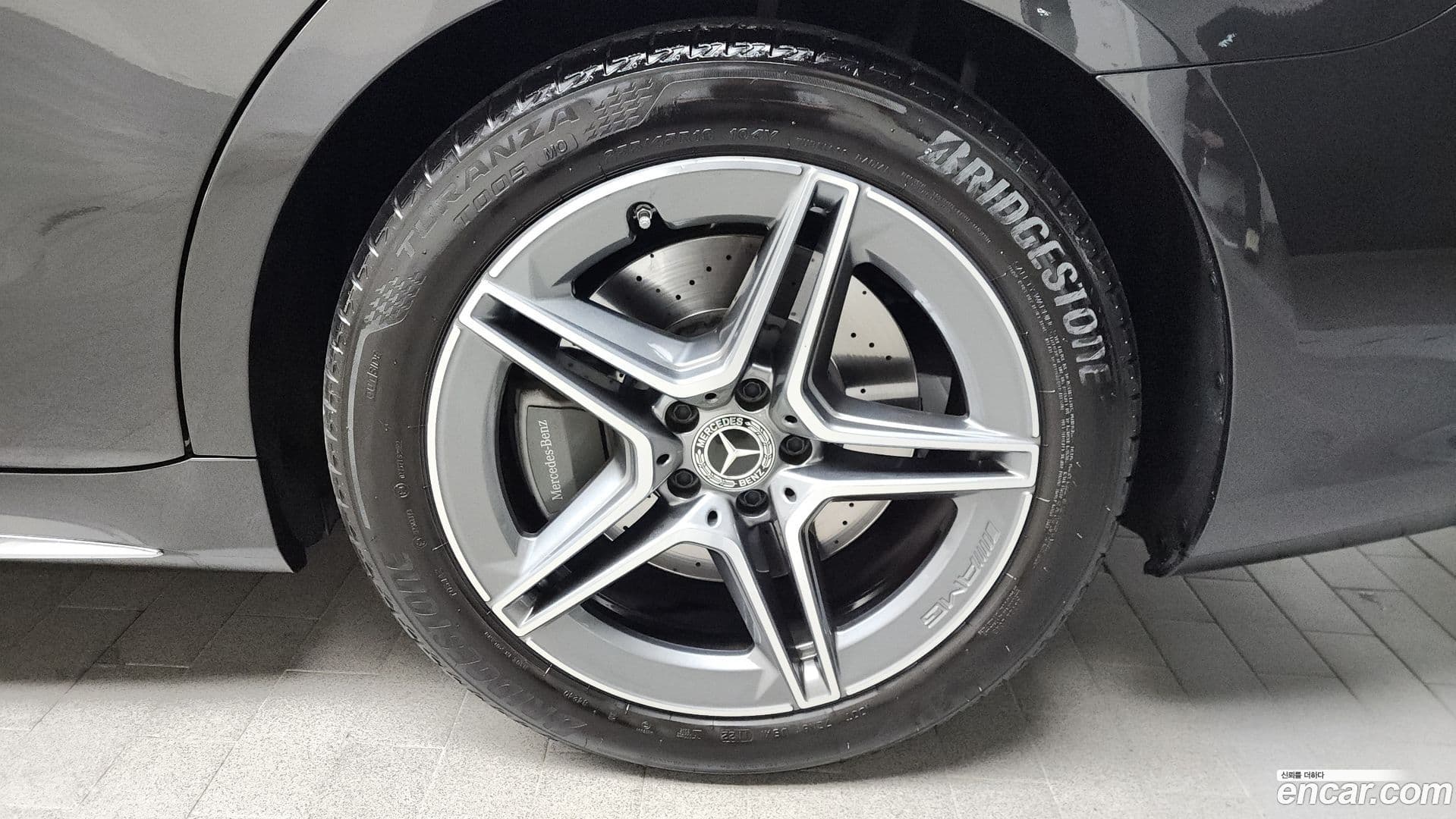 Main__Slider__Photo:S-Class Mercedes-Benz 2022.5-4