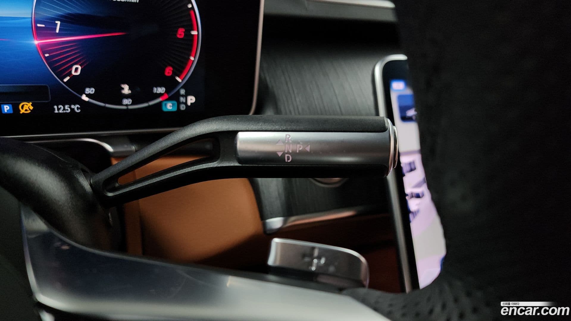 Main__Slider__Photo:S-Class Mercedes-Benz 2022.5-8