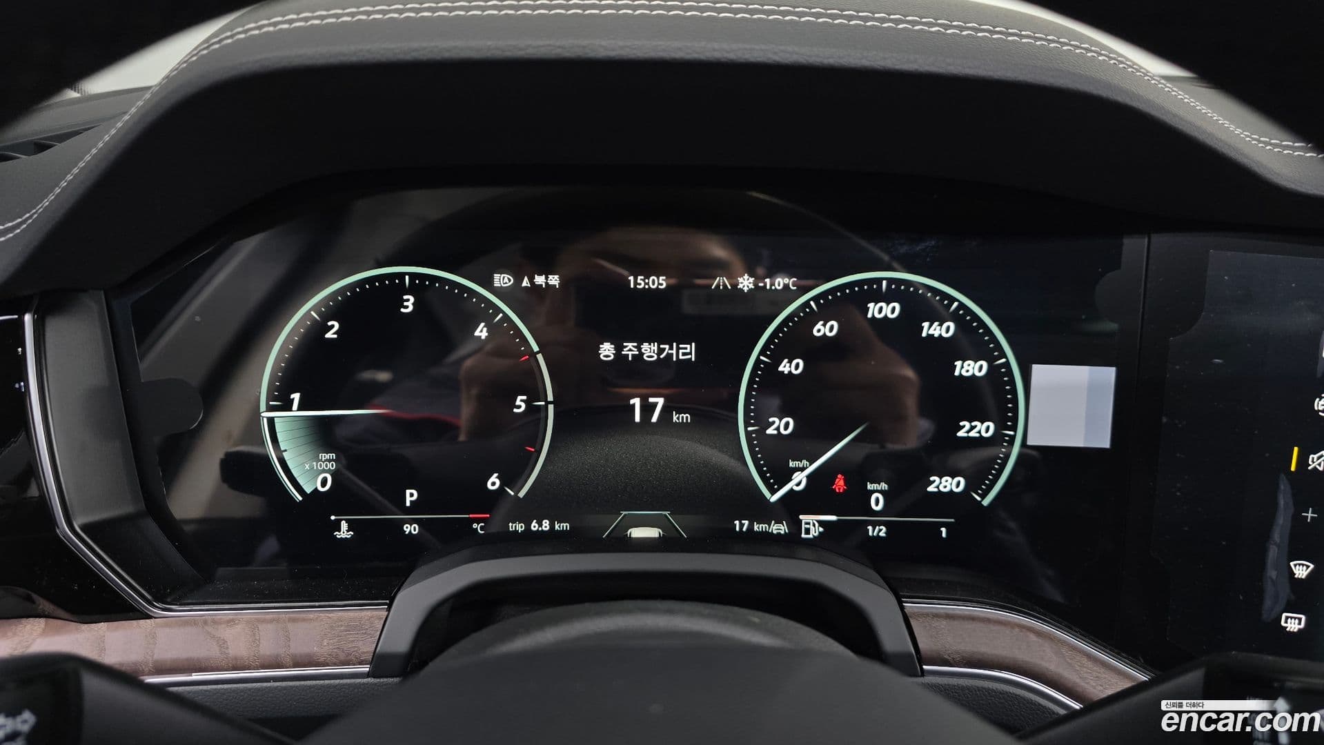 Main__Slider__Photo:Touareg Volkswagen 2025.11-7