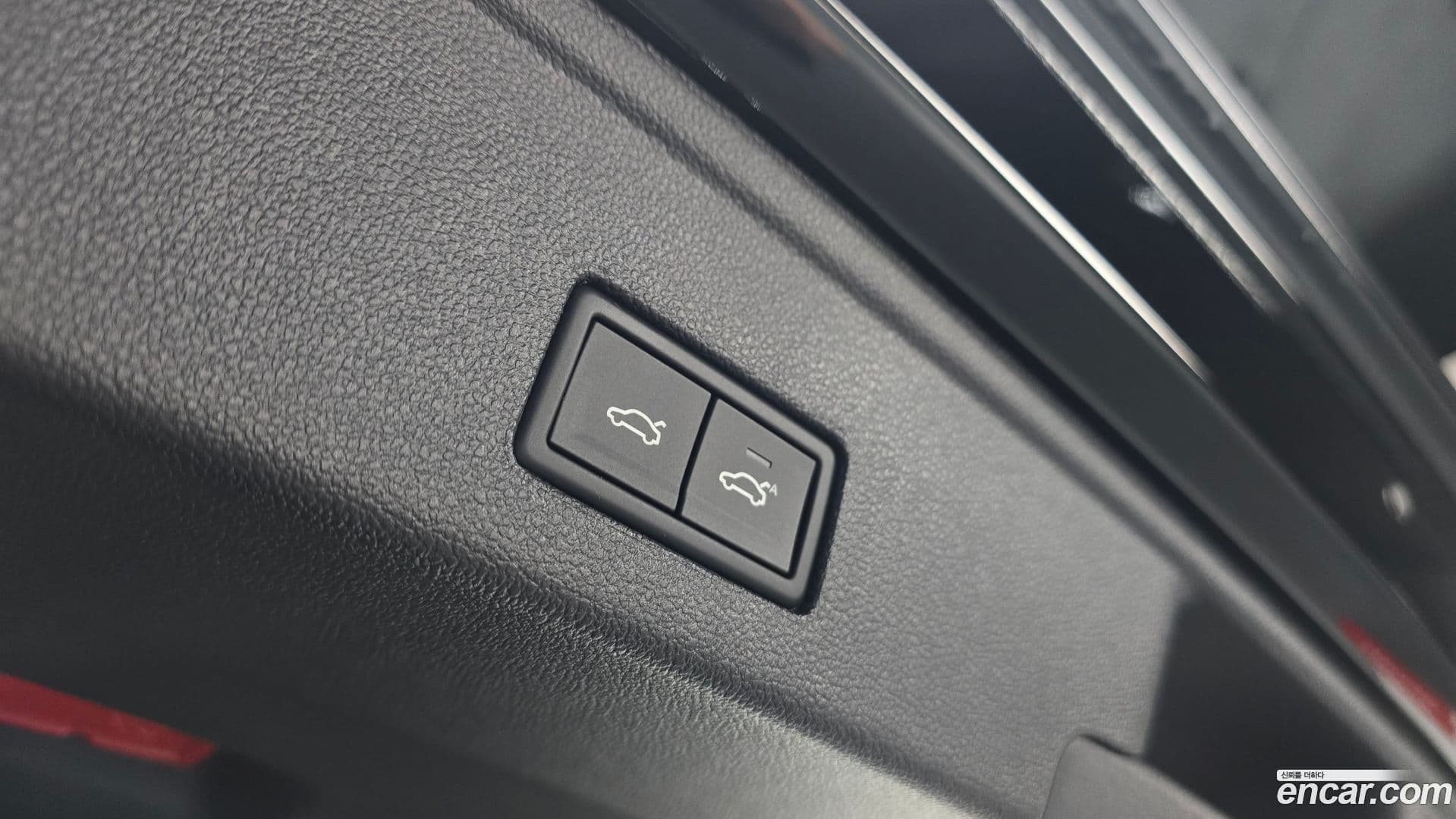 Main__Slider__Photo:Touareg Volkswagen 2025.11-19