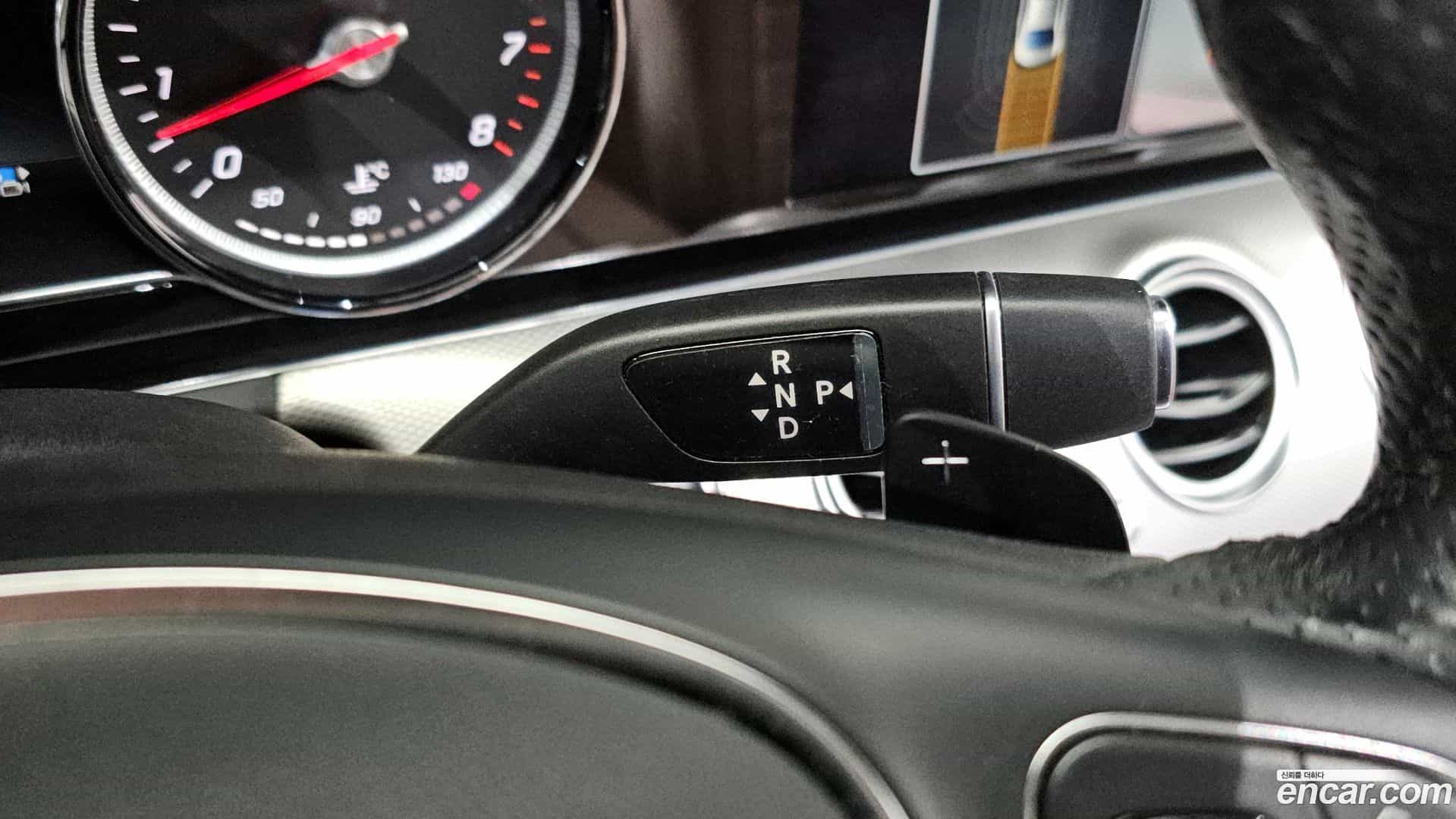 E-Class Mercedes-Benz 2018.2-INNER-009