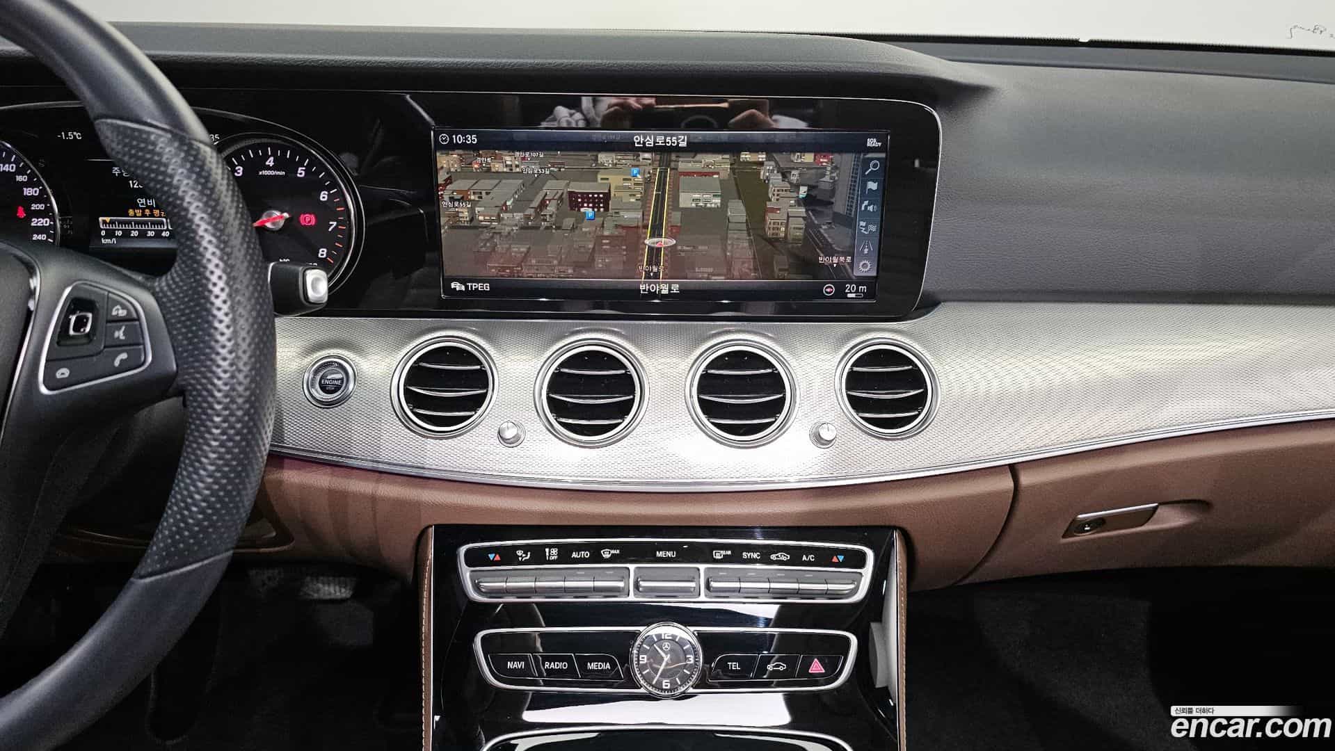 E-Class Mercedes-Benz 2018.2-OPTION-019