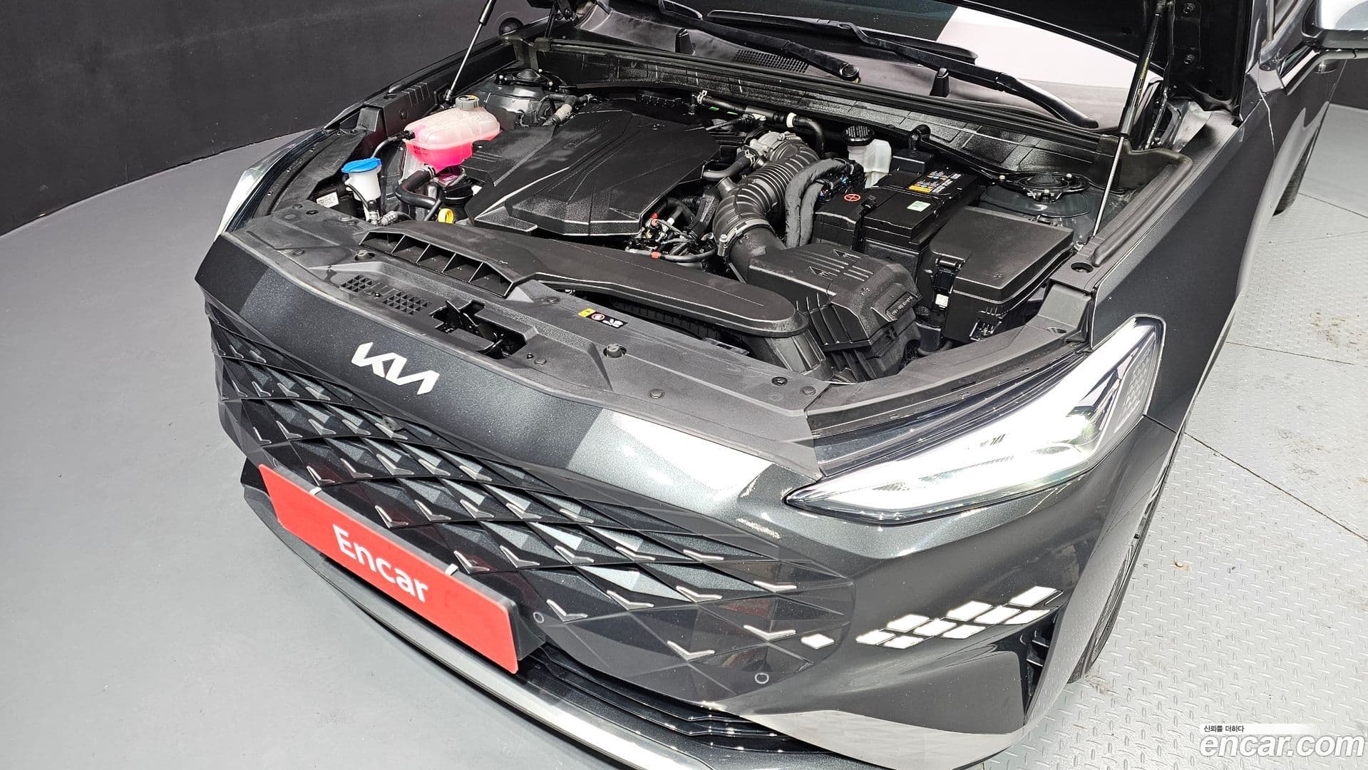 Main__Slider__Photo:K8 Kia 2024.5-5