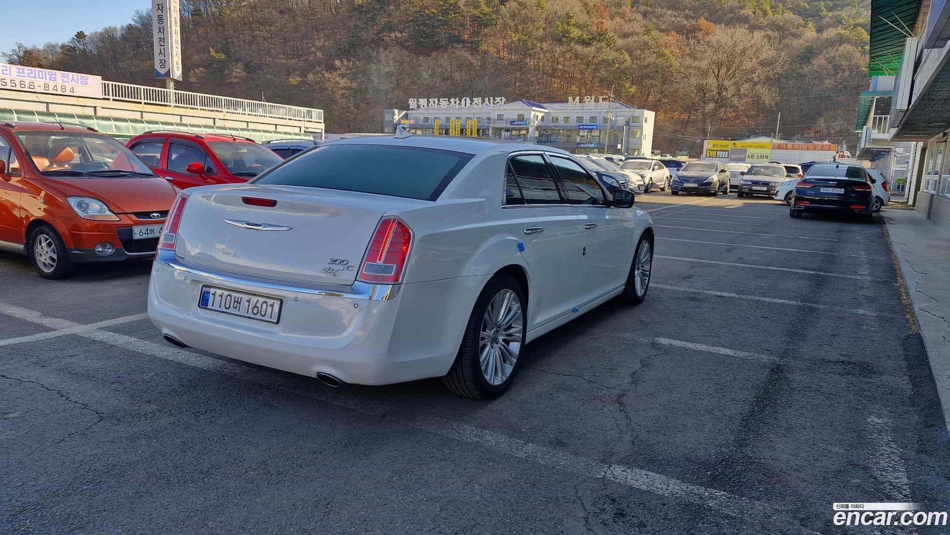 300C Chrysler 2014.11-OUTER-005